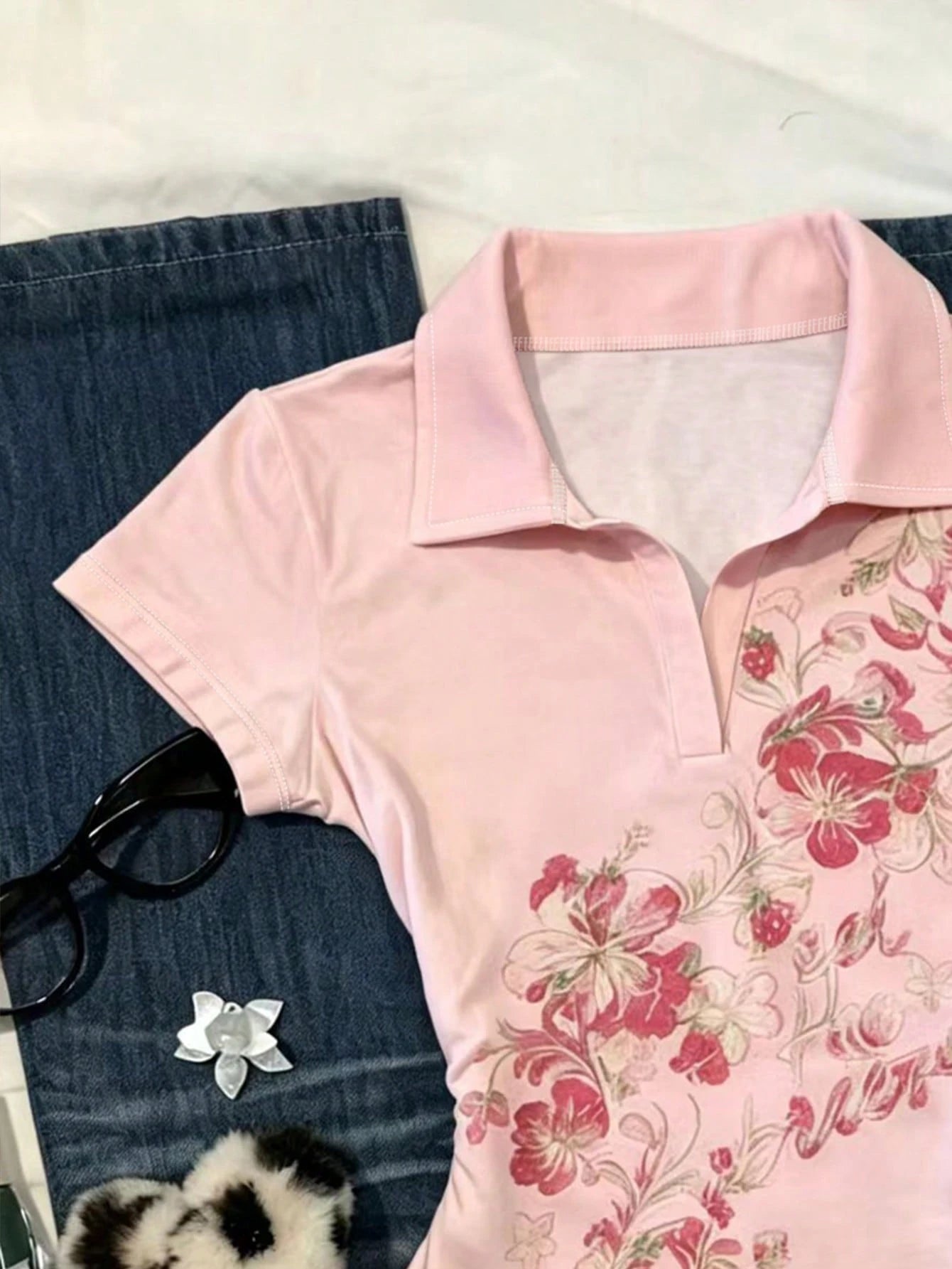 IslaSuriya Women's Floral Print Lapel Short Sleeve Casual T-Shirt