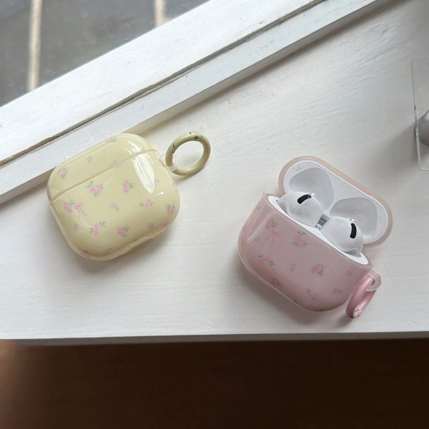 Korean Style Ins Ditsy Floral Pattern Earphone Case With Hanging Ring Compatible With Airpods 4th Gen Cute Earphone Cover Apple 2nd Gen 3rd Gen New Protective Case Pendant Airpodspro 3 Korean Style Ea