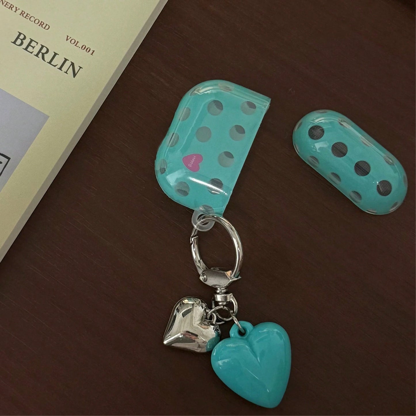 Korean Style Minimalist Blue Transparent Polka Dot + Blue Heart Pendant Earphone Case Compatible With Pro 3 New Pro 2 Protective Cover Pro Cute Apple 4 Minimalist 3 Personalized 1/2 Generation Women's