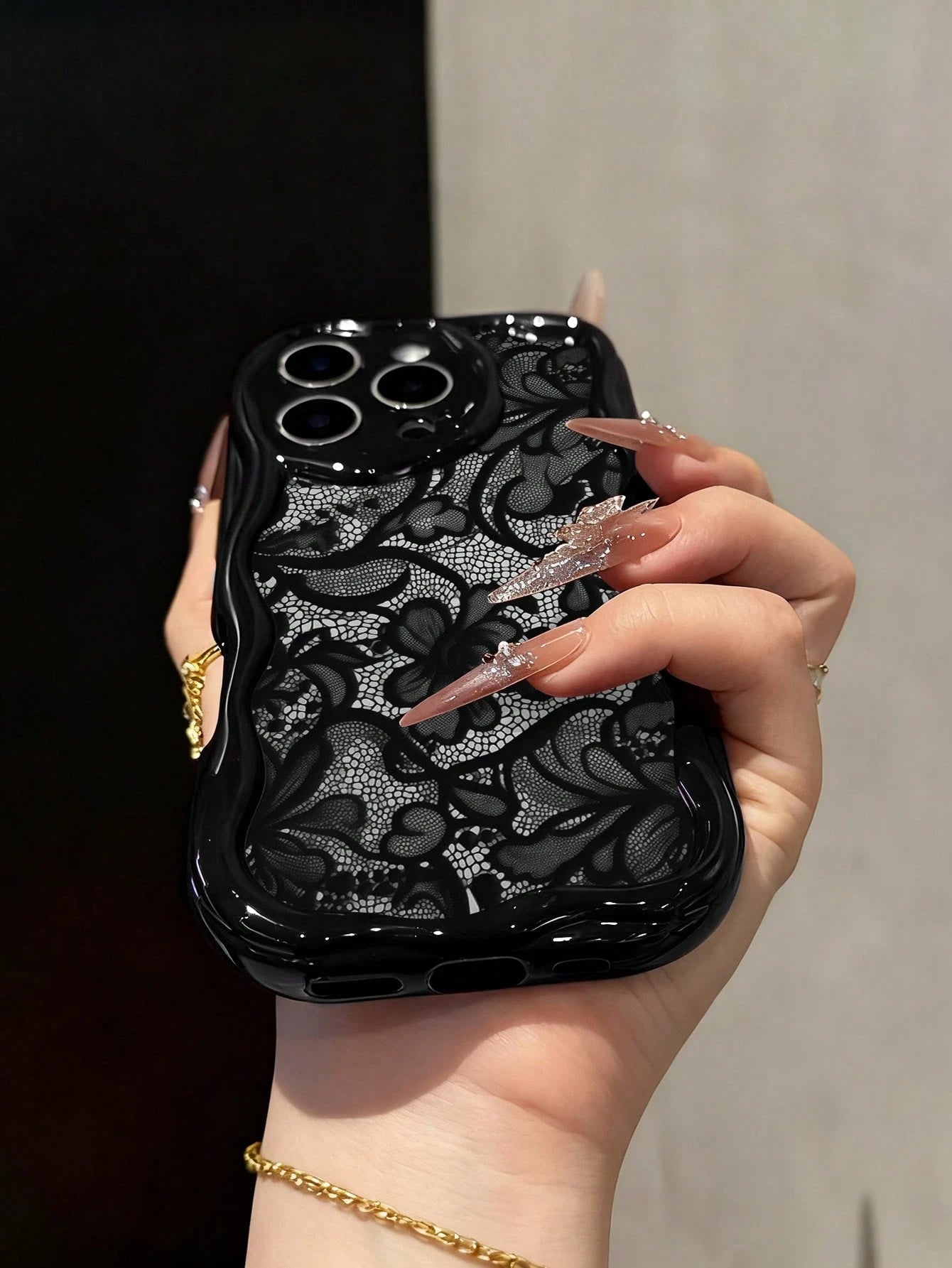 Lace Colorful Printed Black Cream Patterned Soft Case Compatible With IP17/IP17PROMAX/Iphone16//Iphone16pro/Iphone16promax/Iphone15/ XR/7p8p/P12promax/P13promax/P14PROMAX/P13/P14/P11/P12/P14 Cute Fa