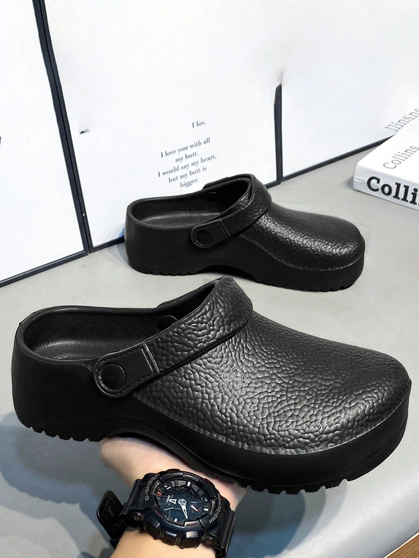 Ladies' Large Size High-Quality Design Kitchen Work Shoes – Soft-Soled Footwear, Thick Padding For Comfort, Versatile For Both Professional And Casual Use Throughout The Seasons. Ideal For Sports, Hom