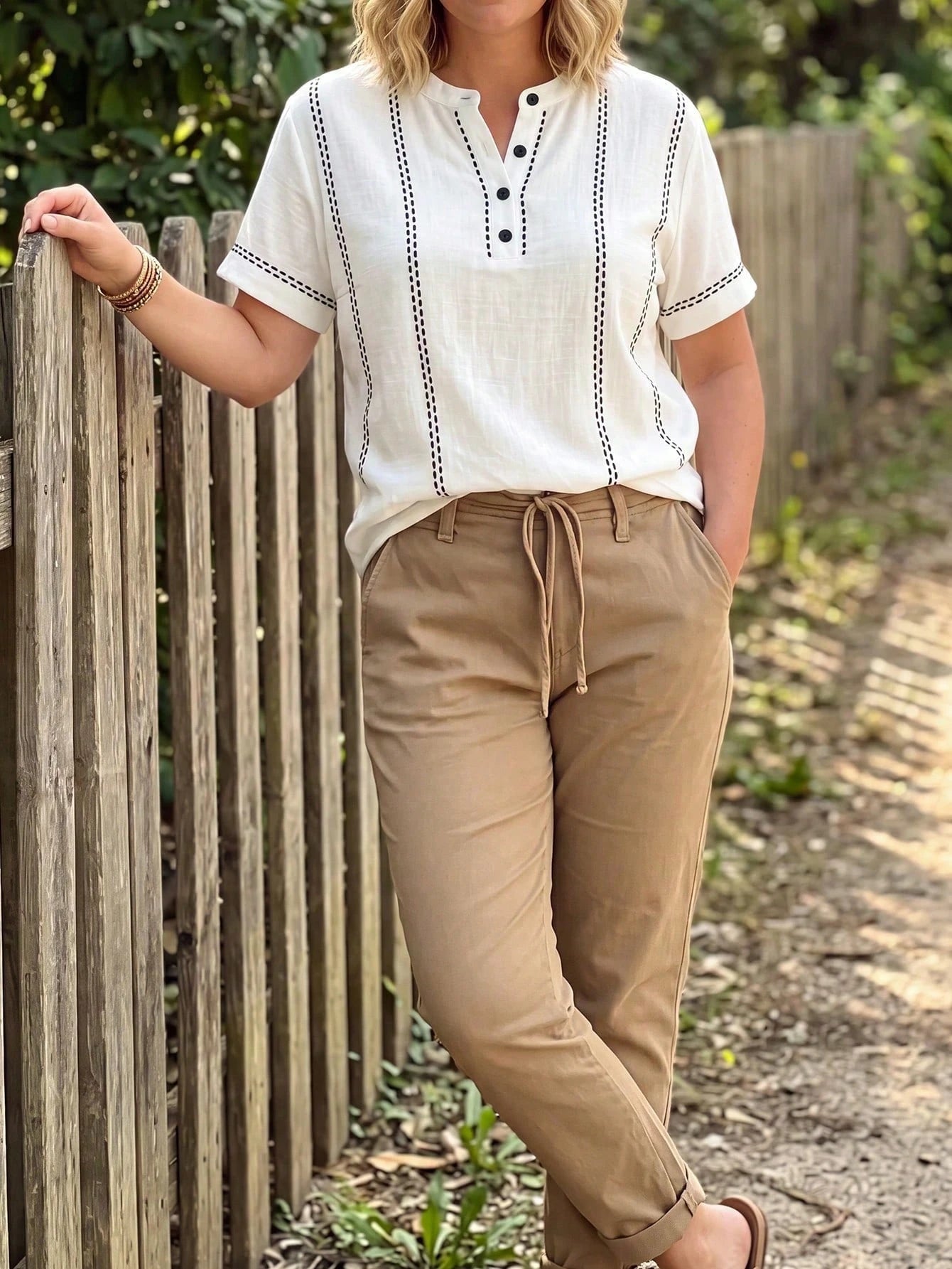Linhara Curve Plus Size Women's Summer Minimalist Casual Fitted Small Stand Collar Striped Print Shirt, Suitable For Daily Wear