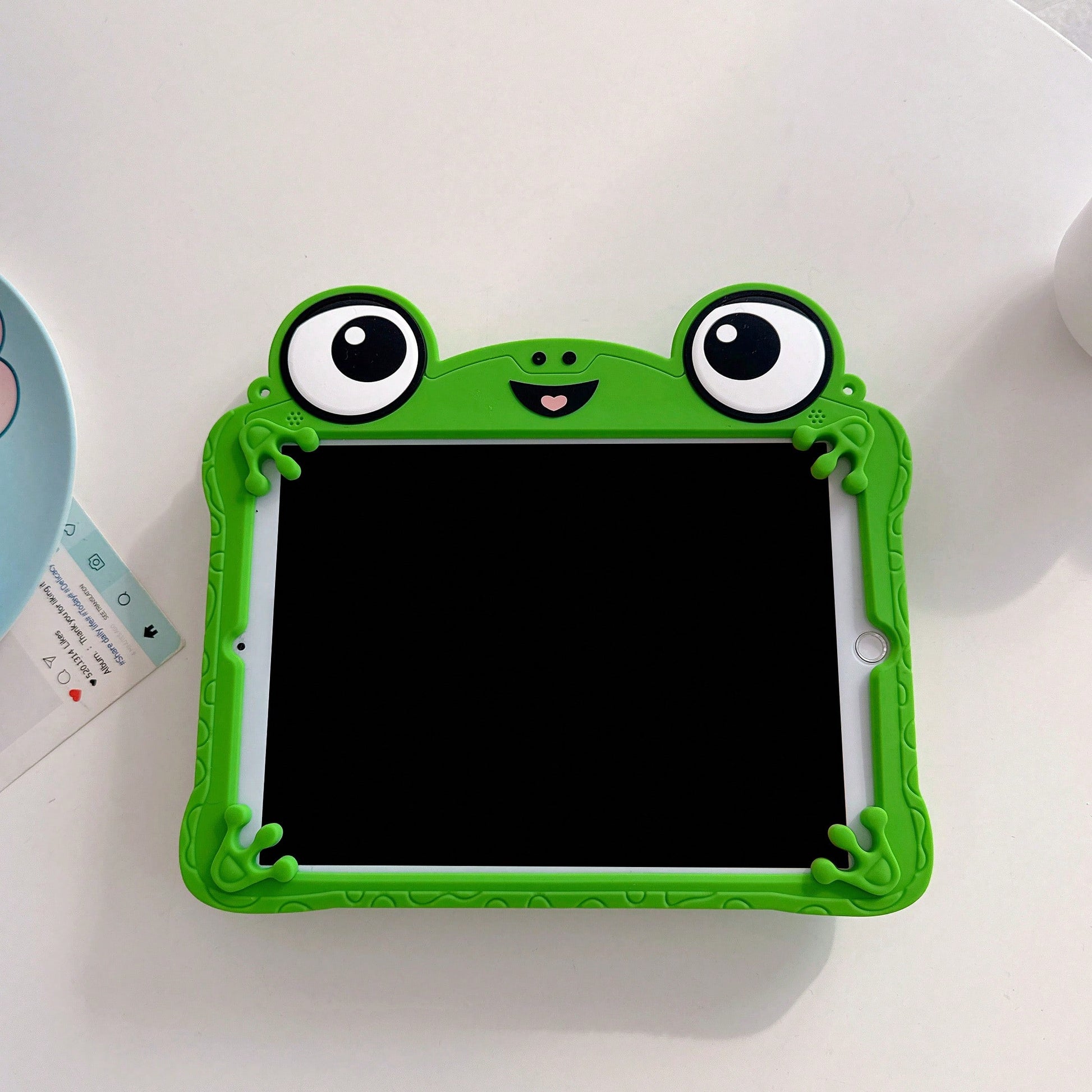 Lolla 1pc Cute Frog Protective Case Compatible With 7/8/9/Air 5/4/3/9th Gen 10.2/Pro 11/Mini 7/Air 6//A7/8/9 Full Coverage Silicone Tablet Shell, Aesthetic, Back To School