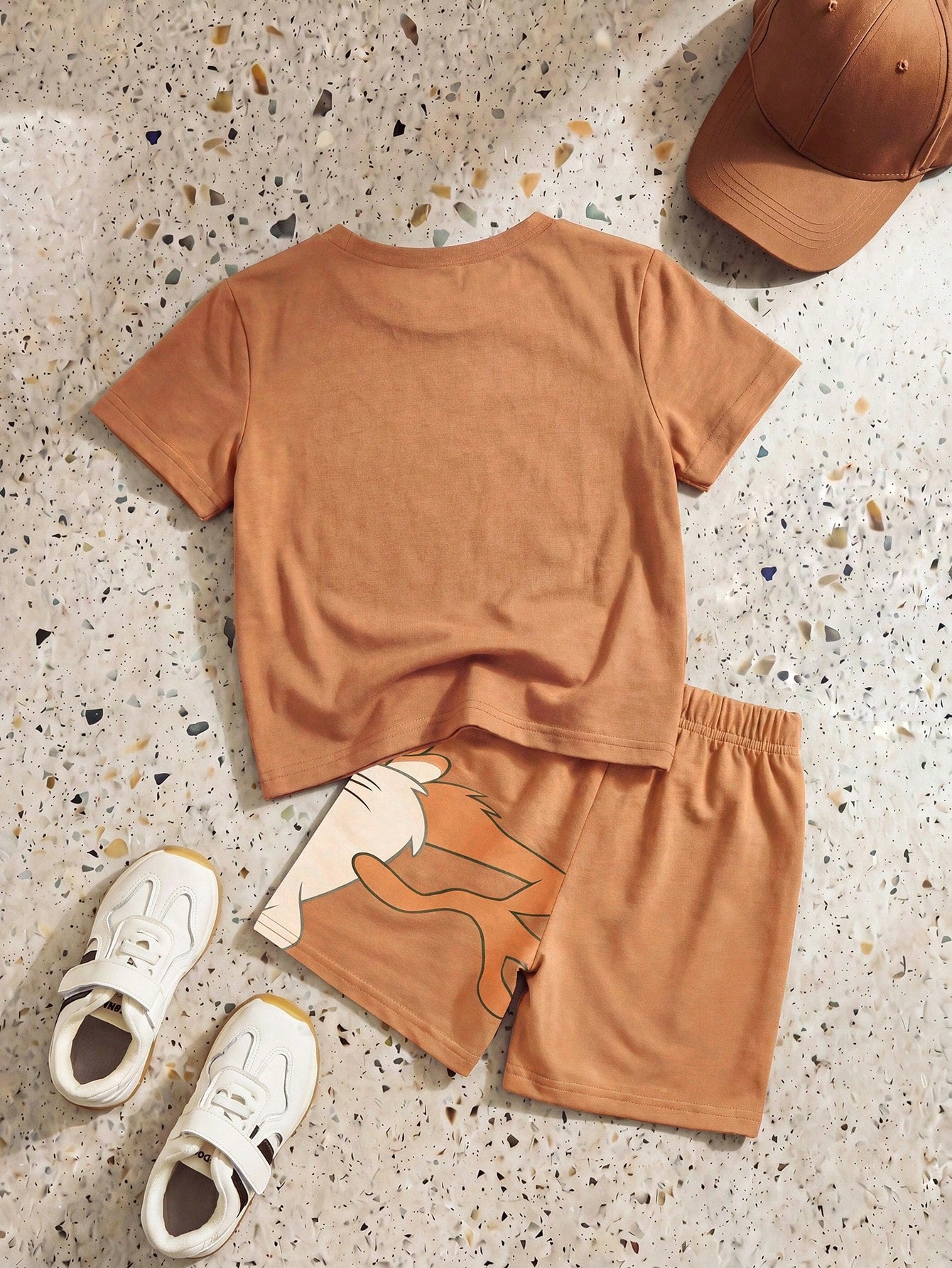 LOONEY TUNES X GraphicGems Baby Boys' Two-Piece Set: Cute Cartoon Character Taz Print Squishy Short-Sleeved Top T-Shirt Shorts Set. Summer Clothing For Toddlers' Casual Alt