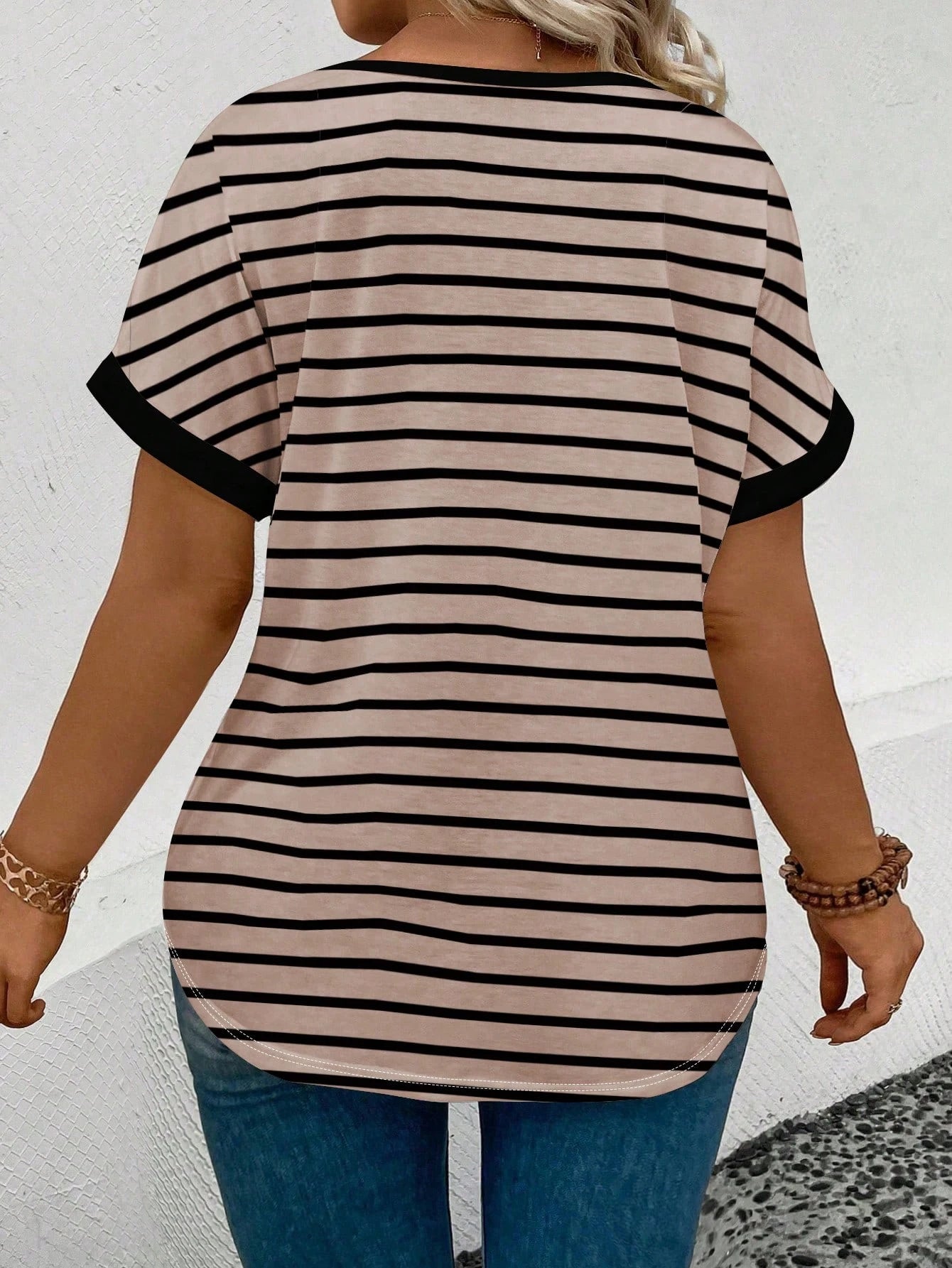 LUNE CURVE Women Plus Size Round Neck Short Sleeve Striped Print Casual T-Shirt, Spring/Summer