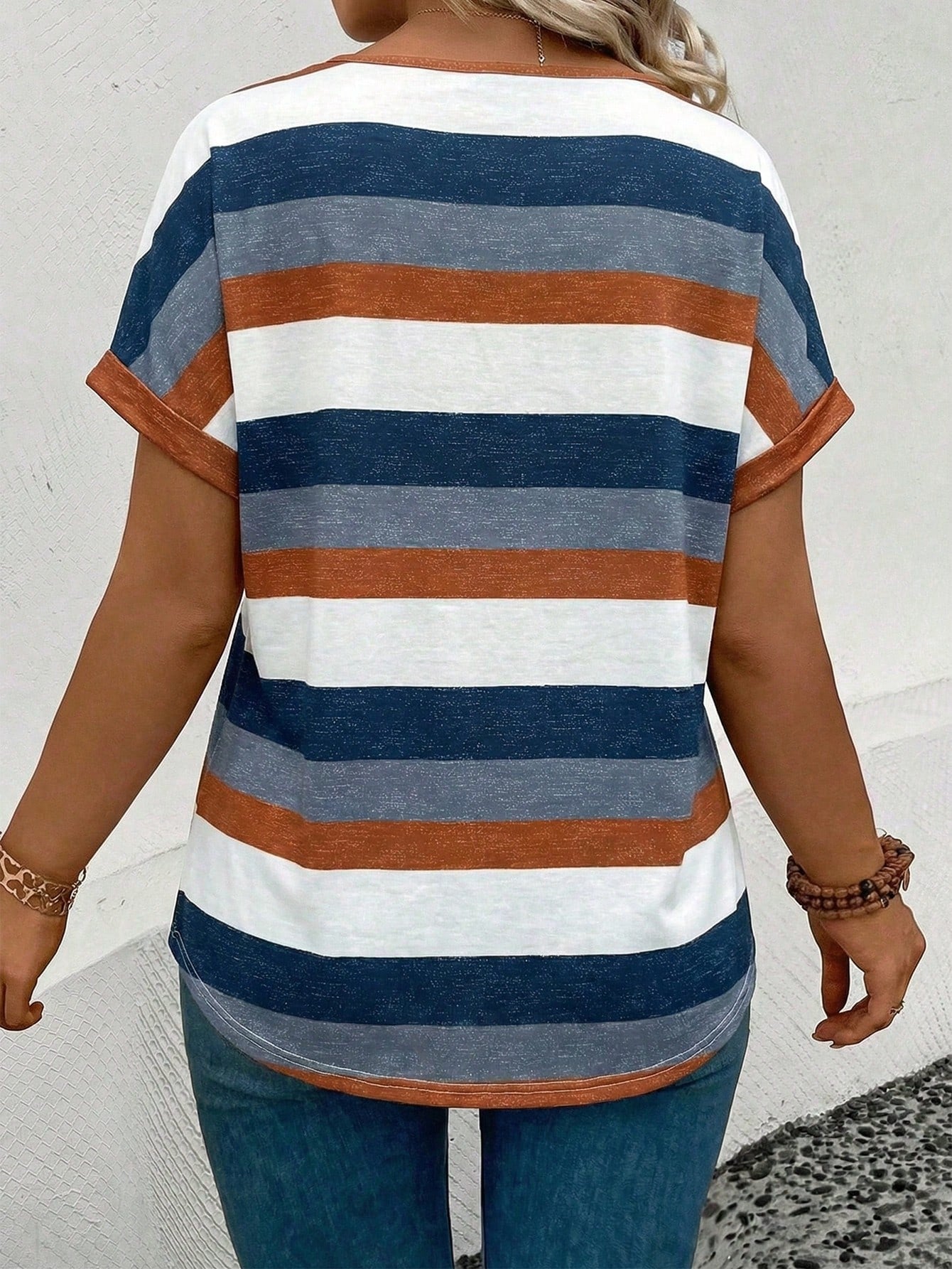 LUNE New Plus Size Women's Fashion Printed Striped V-Neck Versatile Colorful Retro Short Sleeve T-Shirt