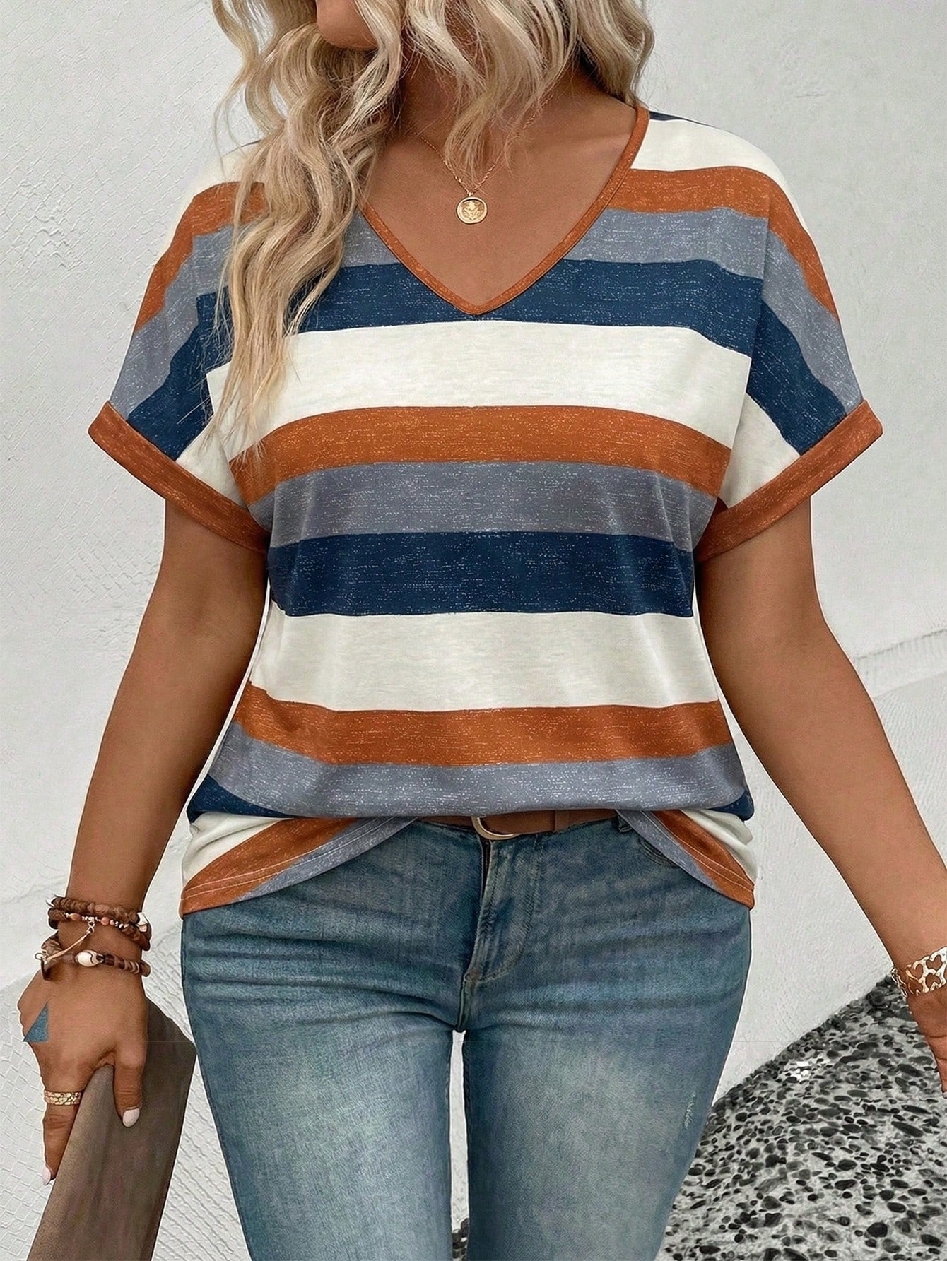 LUNE New Plus Size Women's Fashion Printed Striped V-Neck Versatile Colorful Retro Short Sleeve T-Shirt