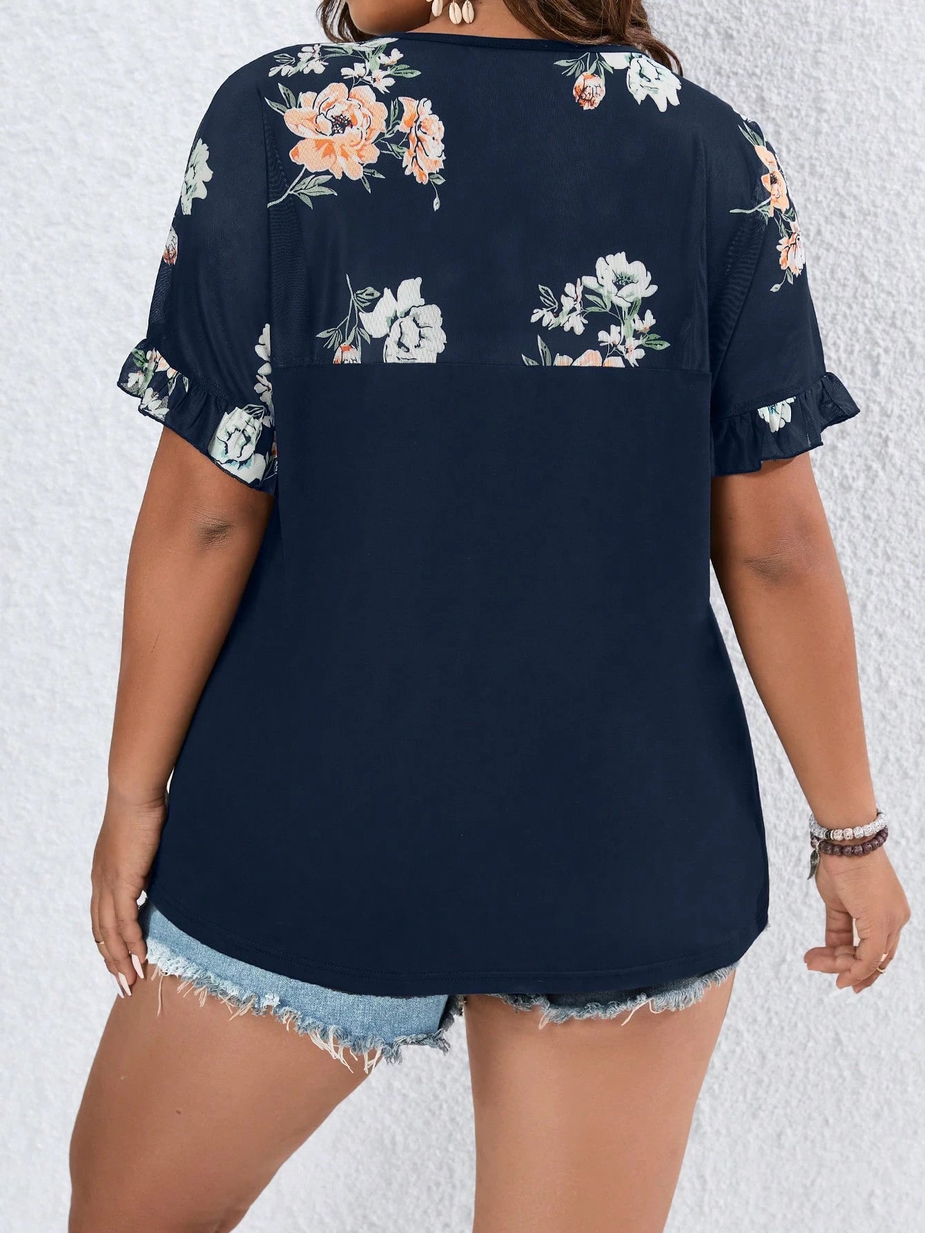 LUNE Plus Floral Print Flounce Sleeve Tee Graphic Tees Women Tops