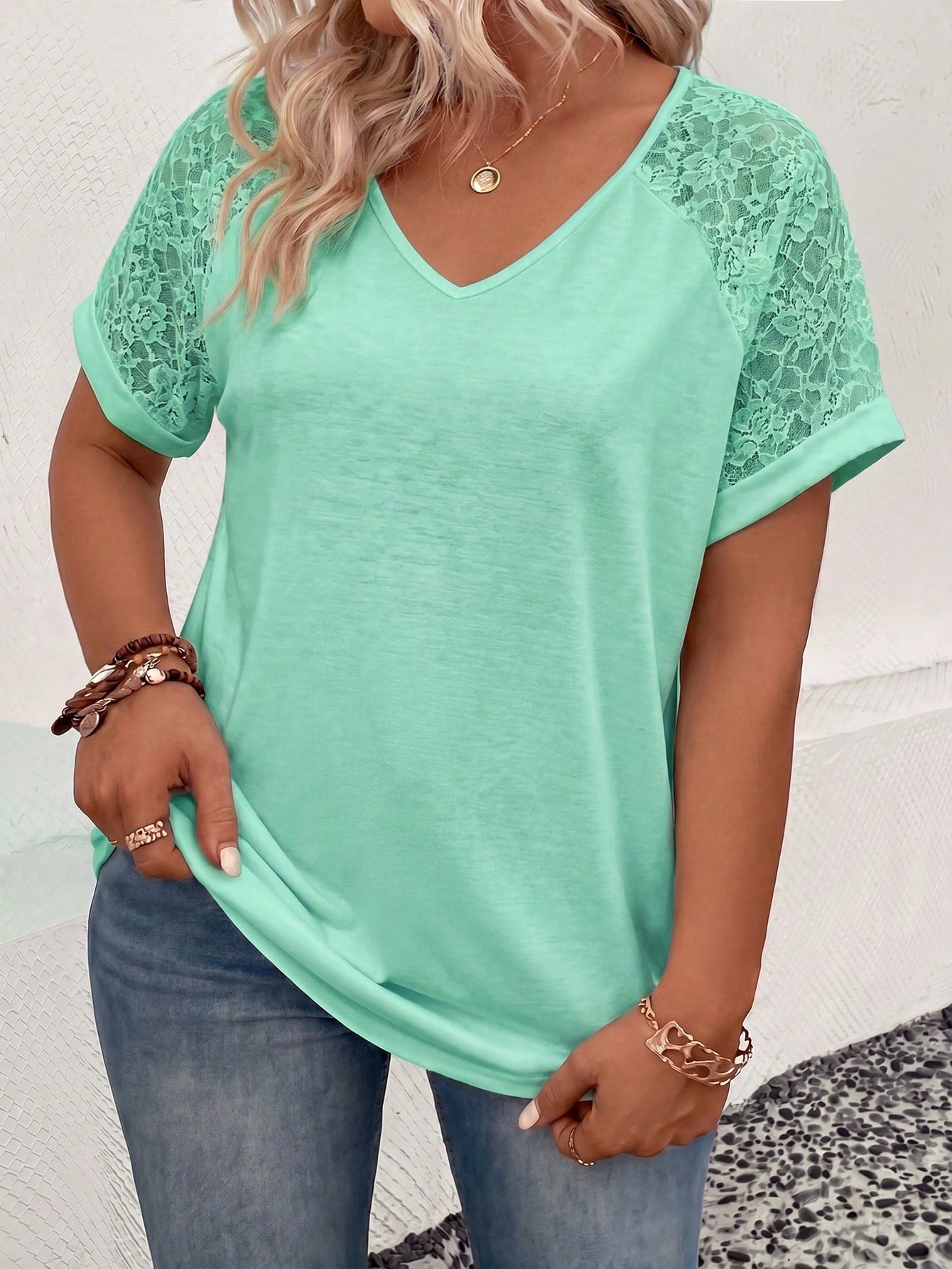 LUNE Women's Spring/Summer New Hot-Selling Lace Patchwork Design Casual Versatile Plus Size T-Shirt