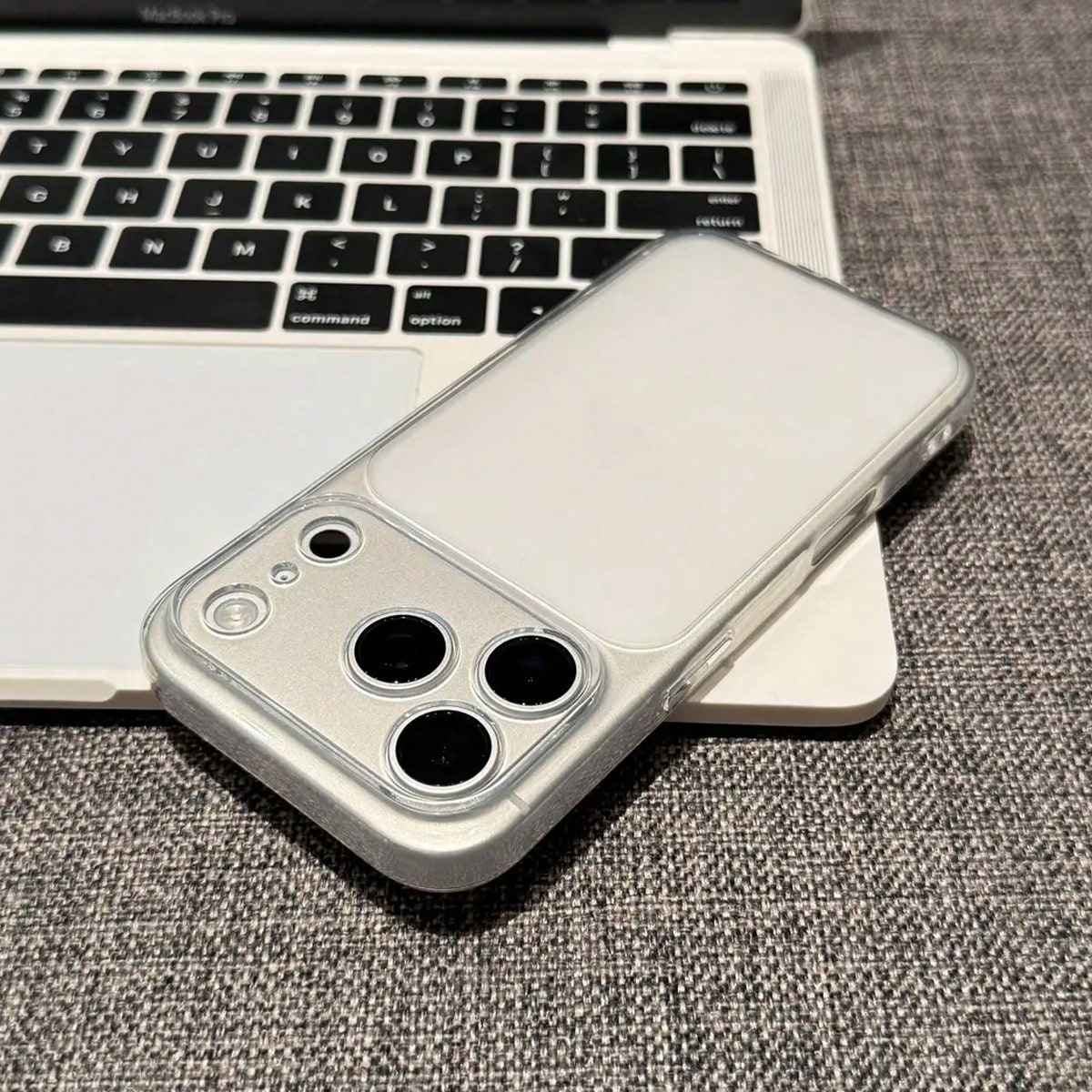 Minimalist White Solid Color Material Basic Phone Case With Thickened Anti-Drop Frame Compatible With IPhone 17 Pro Max/17 Pro/17 Air/17/16 Pro Max/16/16 Pro/16 Plus/16E/15/15 Plus/15 Pro/15 Pro Max/1