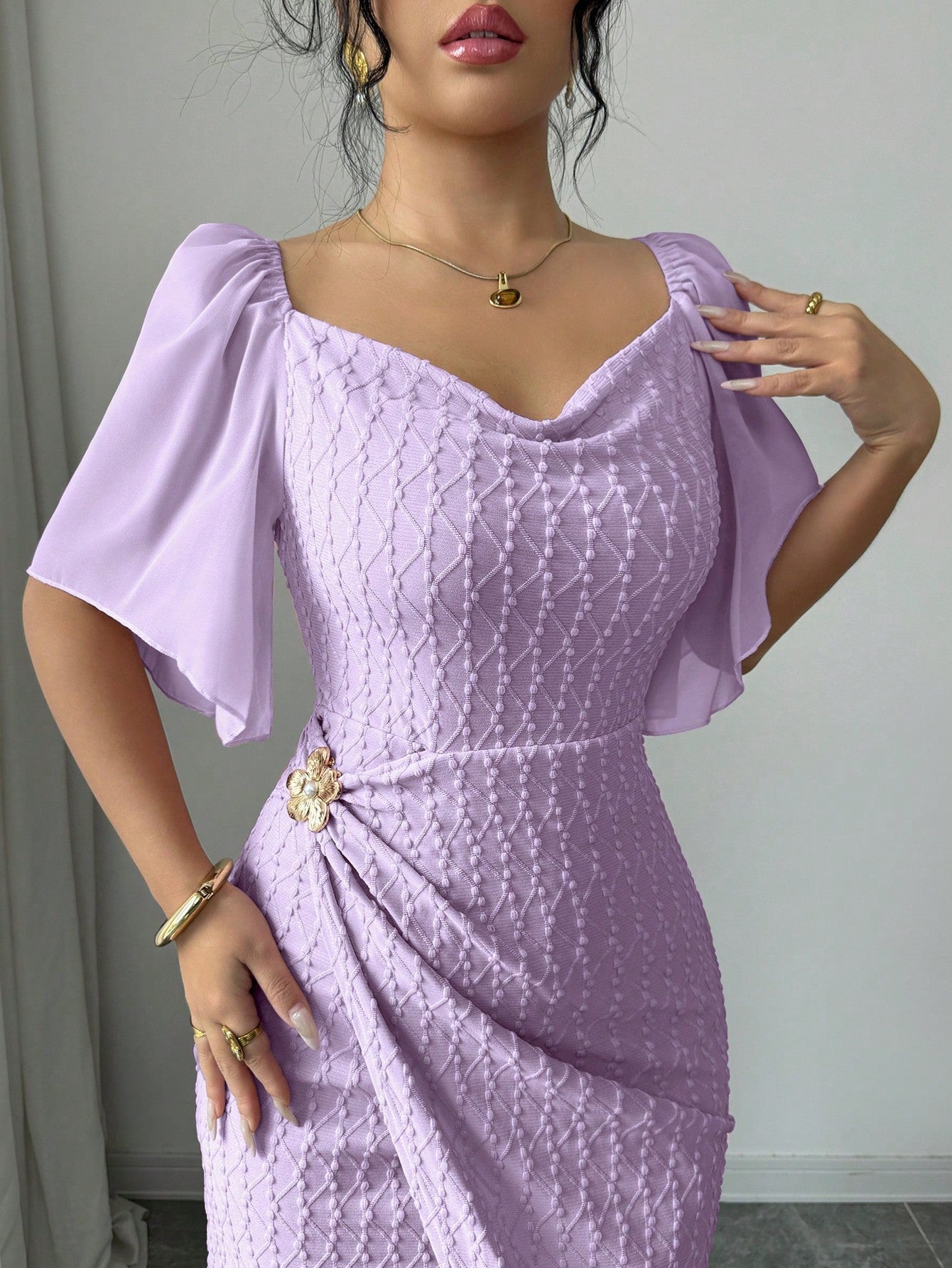Modelyn Women's Metal Buckle Color Block Ruffle Collar Petal Sleeve Fitted Elegant Dress, Spring/Summer