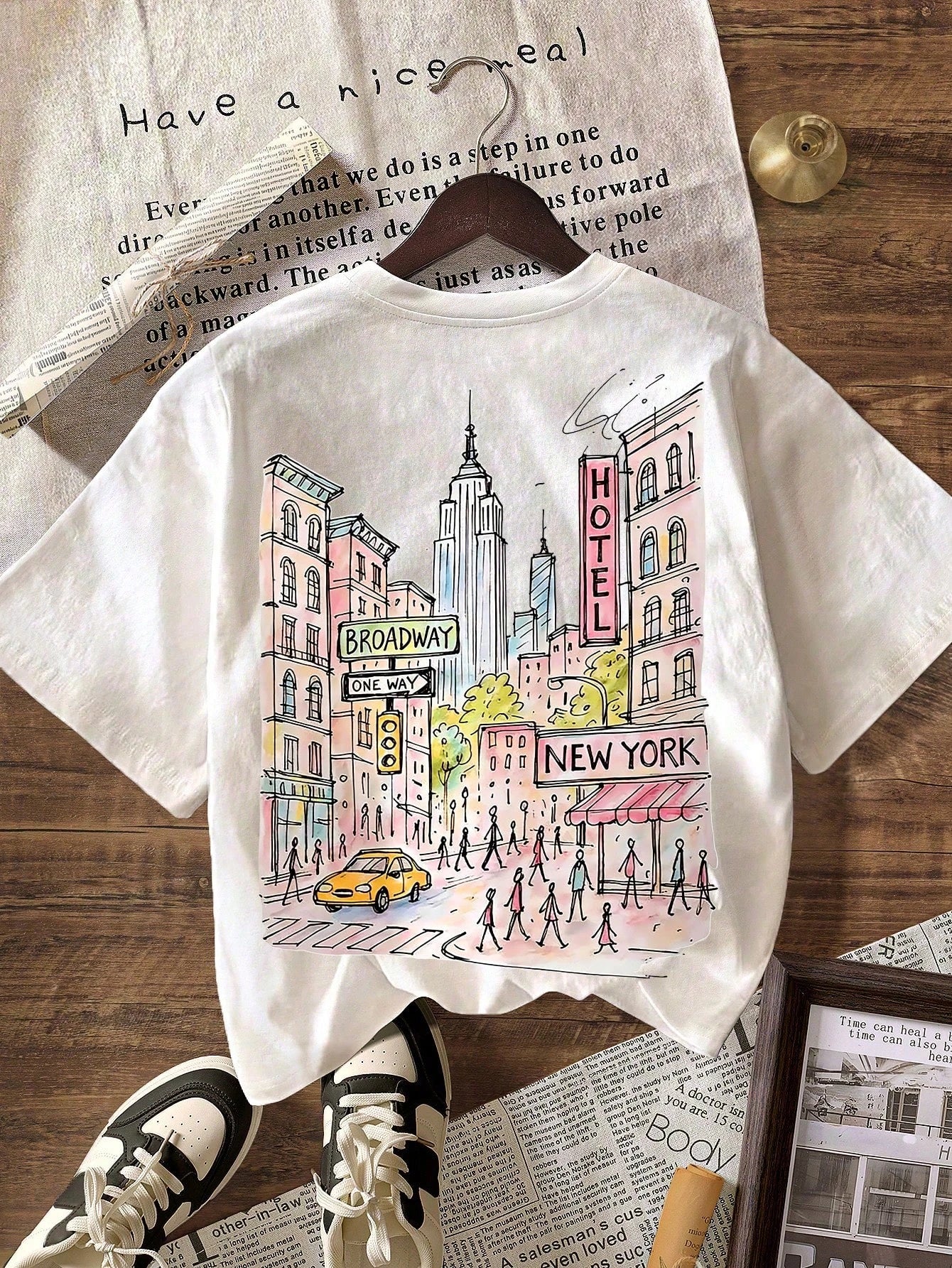 New York City Graphic T-Shirt, Plus Size Women's Casual Round Neck Short Sleeve T-Shirt, Summer Vacation White