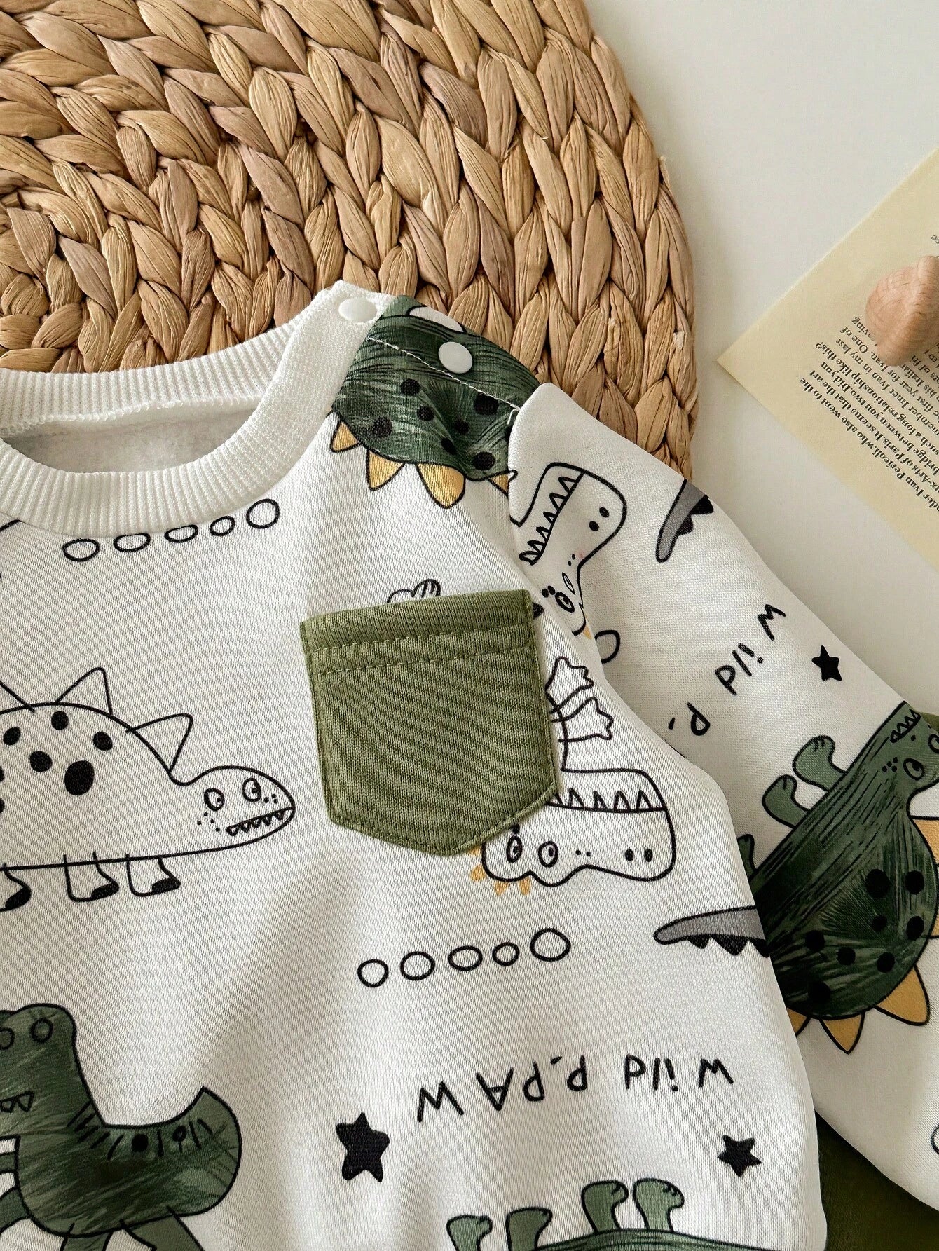 Newborn Baby Cartoon Print Round Neck Long Sleeve Sweatshirt And Pants Set
