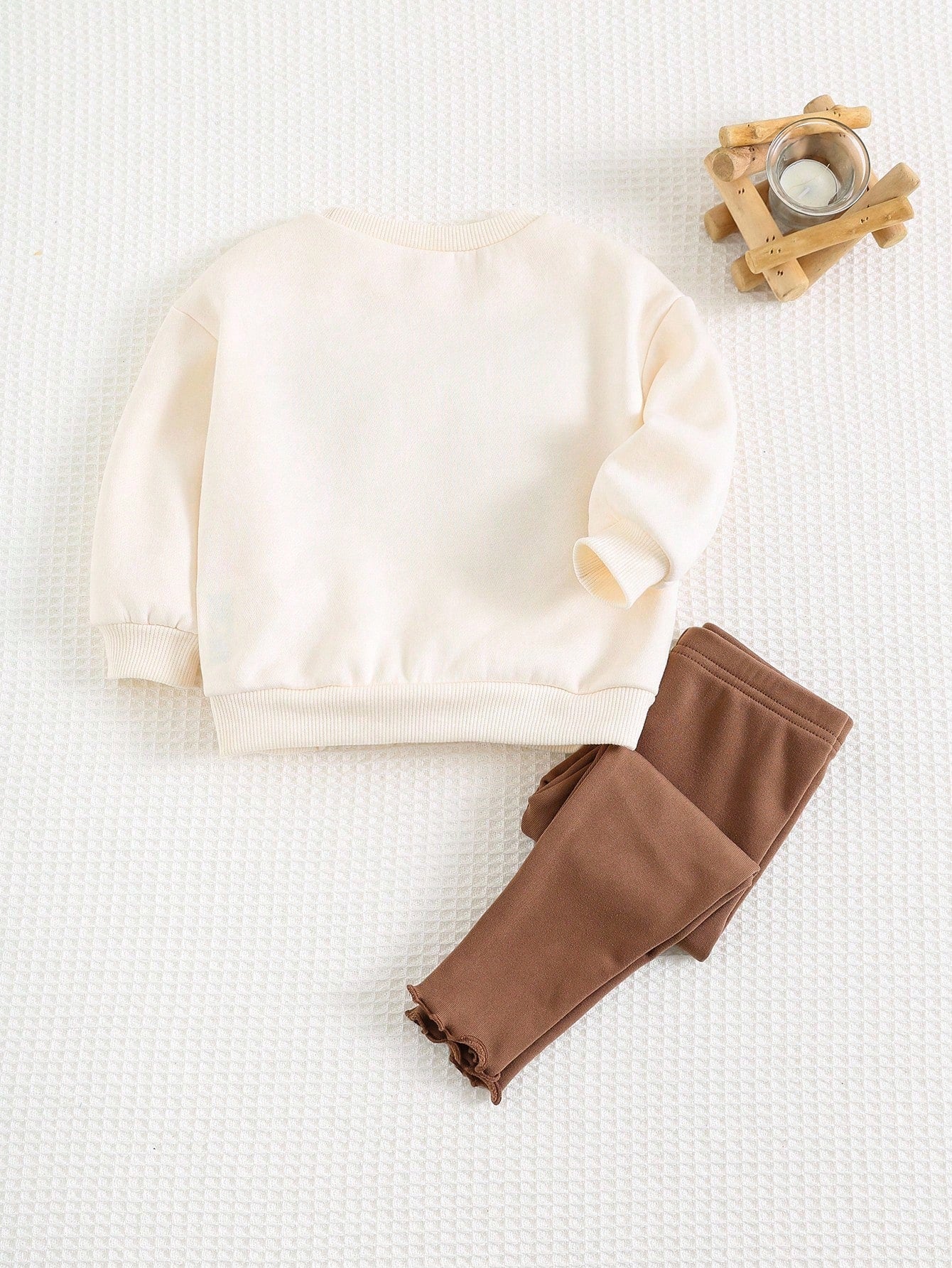 Newborn Baby Girl Autumn/Winter Cute Floral Pattern Black & White Sweatshirt And Pants Set