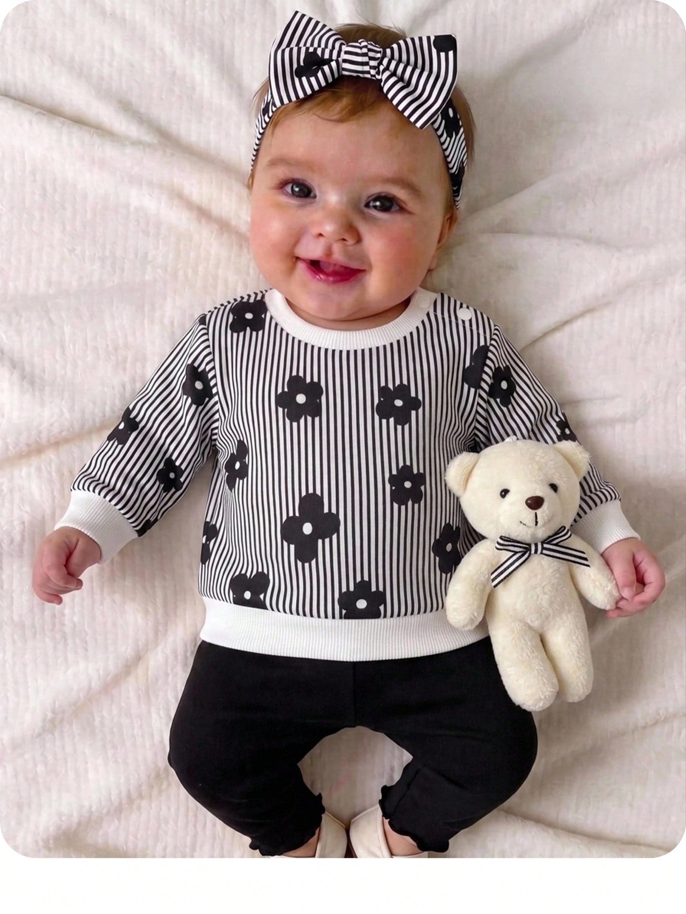 Newborn Baby Girl Autumn/Winter Cute Floral Pattern Black & White Sweatshirt And Pants Set