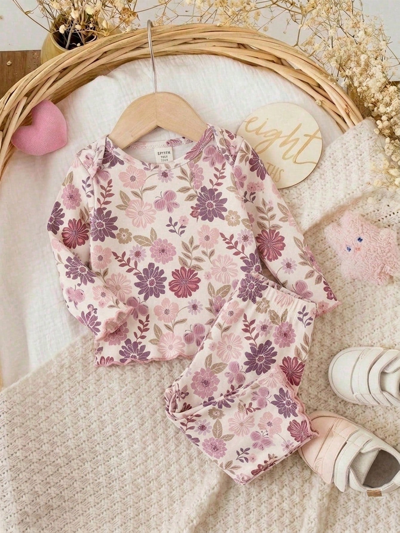 Newborn Baby Girl Cute Cartoon & Floral Pattern Long Sleeve Loungewear Set
