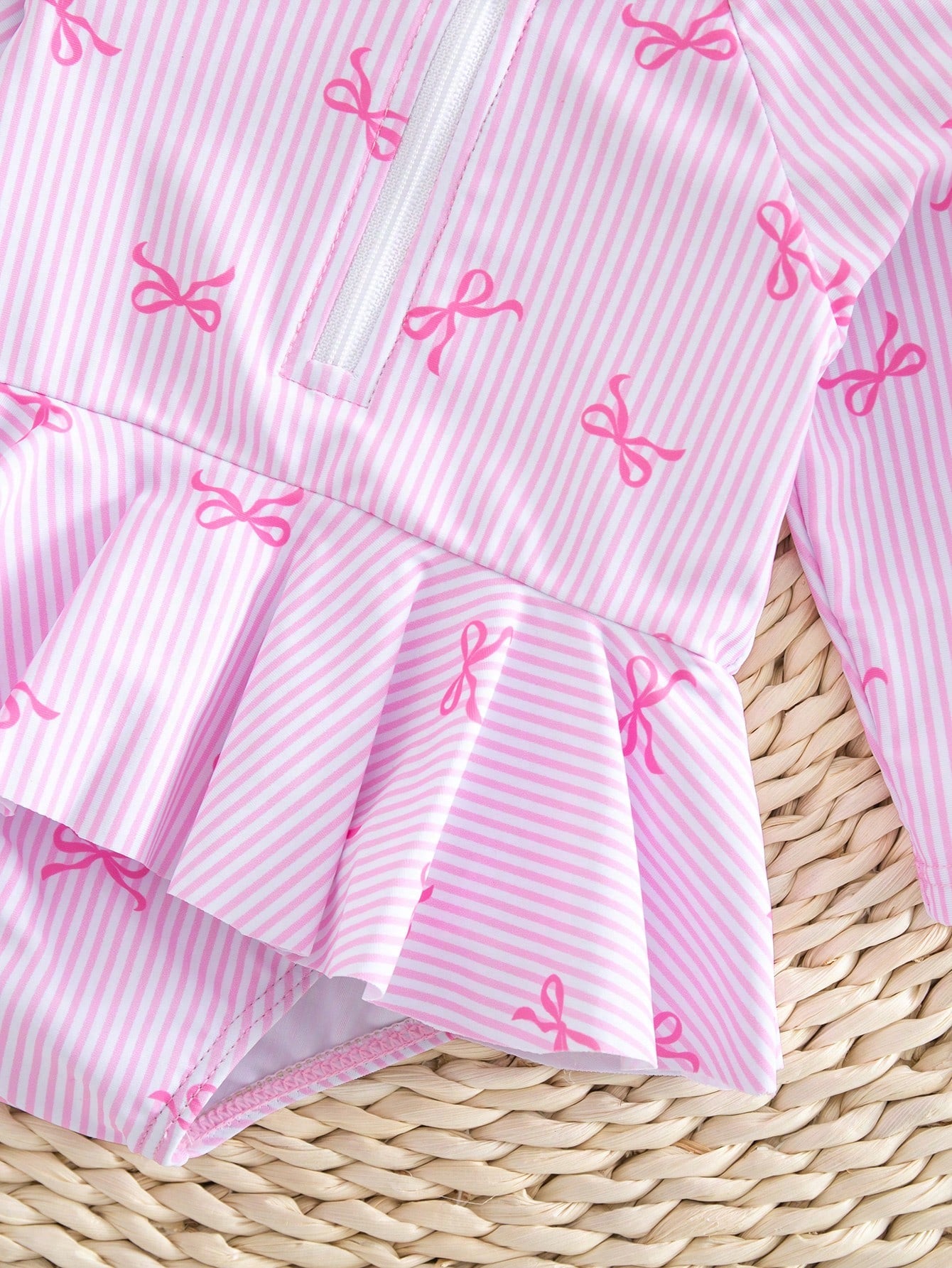 Newborn Baby Girls' One-Piece Swimsuit, Cute Bow Tie Digital Print Polyester Fabric Long Sleeve Romper With Ruffles And Hat, Beach Swimwear