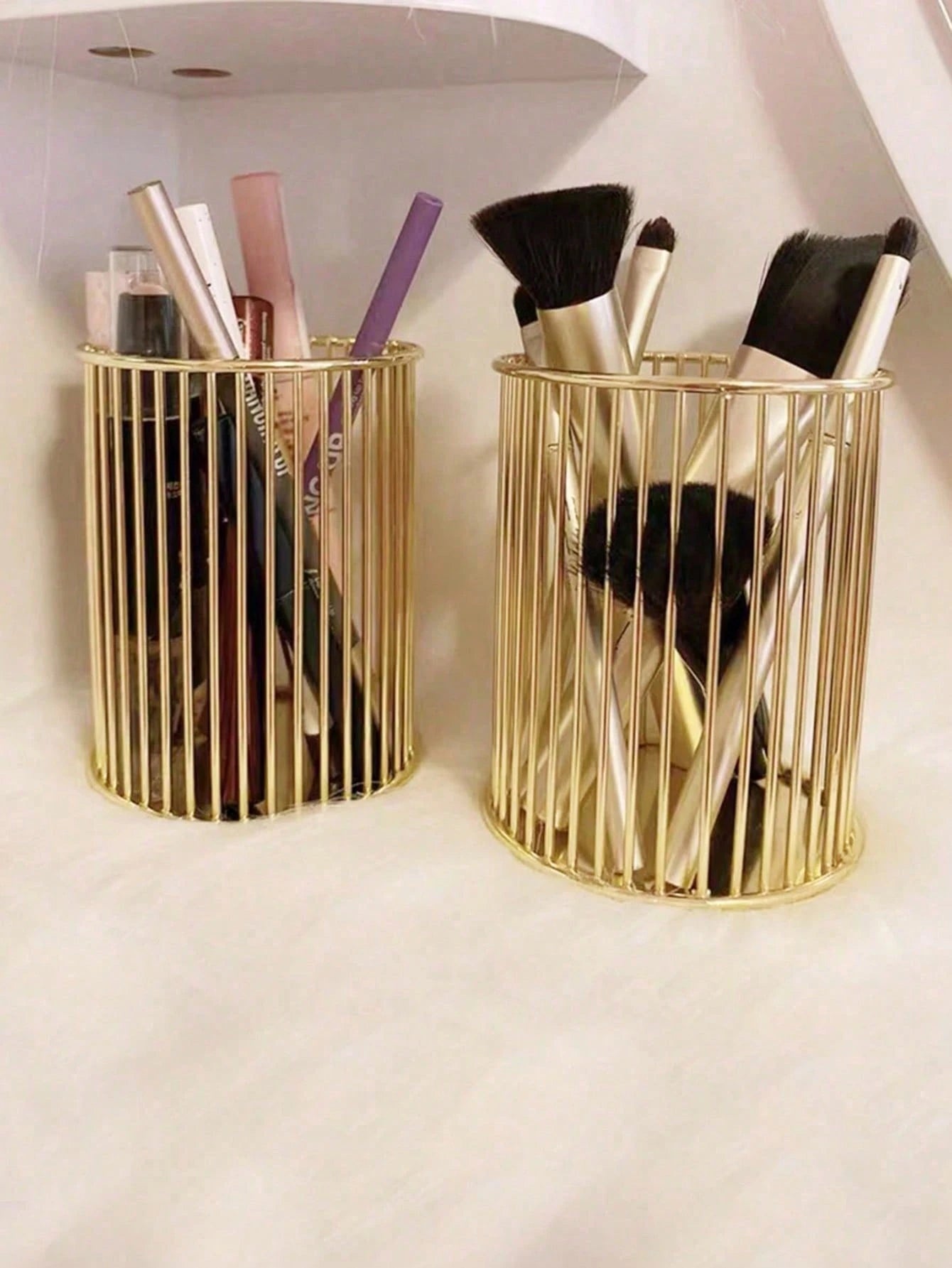 Nordic Style Gold Pen Holder And Makeup Brush Organizer- Portable Multi-Functional Desktop Storage, Can Store Cosmetics, Perfect For Home Desktop Decor, Study Room Storage, Also A Great Birthday Gift