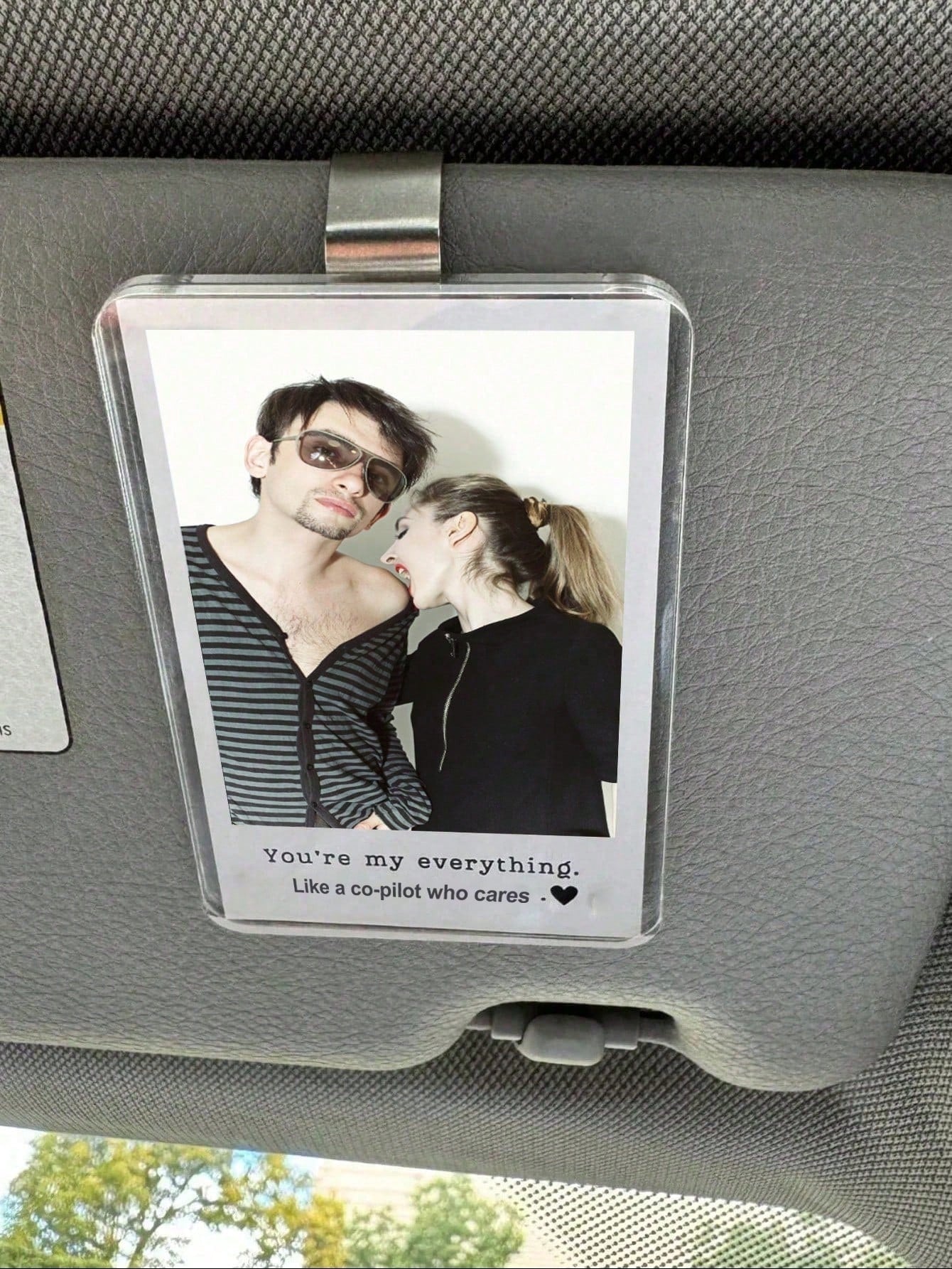 Personalized DIY Car Sun Visor Acrylic Photo Frame- Suitable For Couple, Family And Pet Photos- Easy To Install And Use- Can Hold Wallet-Sized Photos- Perfect Gift For Valentine's Day, Anniversary