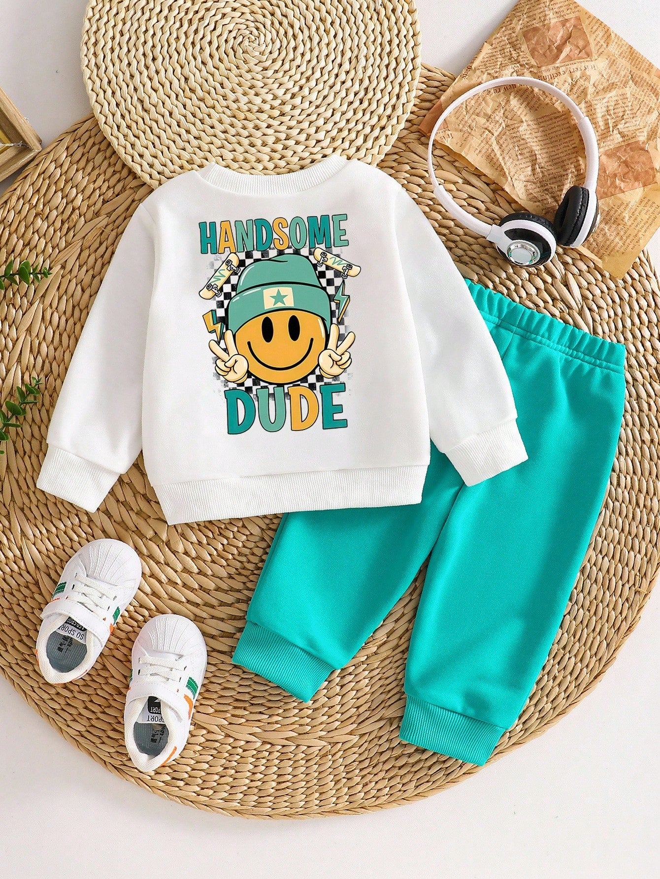 Playful Pals 2pcs Baby Boy White Autumn Cute Graphic Vacation Back-To-School Checkerboard Face MAMA'S BOY Letter Print Crew Neck Sweatshirt And Sports Pants Set