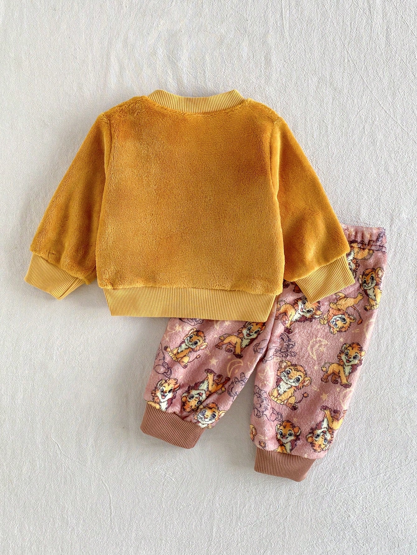 Playful Pals 2pcs/Set Newborn Baby Boy Yellow Crew Neck Long Sleeve Pullover Lion Embroidery Top + Elastic Waist Lion Animal Cartoon Print Pants, Casual Cute Retro Sporty Thermal Lined Thick War