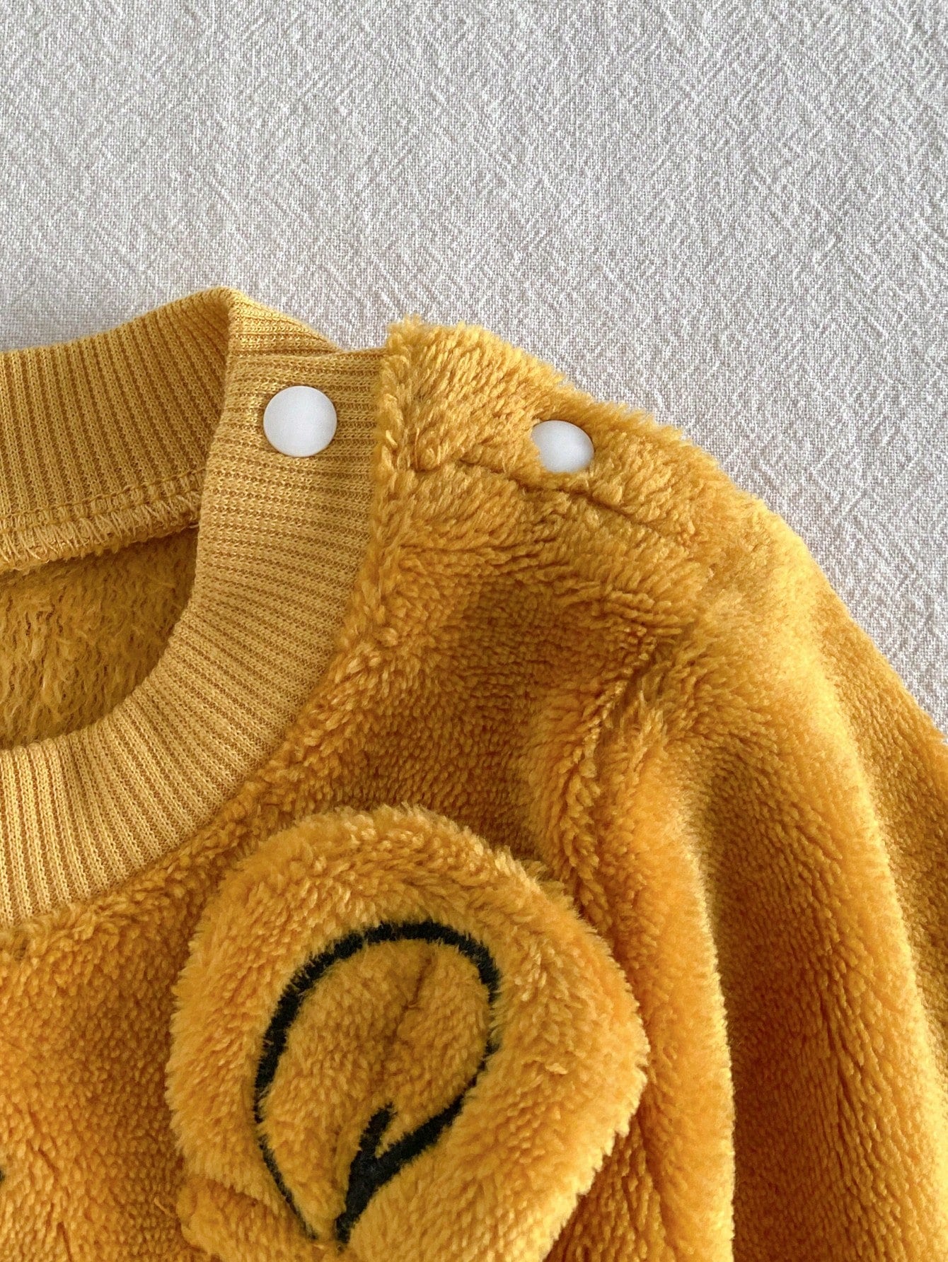 Playful Pals 2pcs/Set Newborn Baby Boy Yellow Crew Neck Long Sleeve Pullover Lion Embroidery Top + Elastic Waist Lion Animal Cartoon Print Pants, Casual Cute Retro Sporty Thermal Lined Thick War