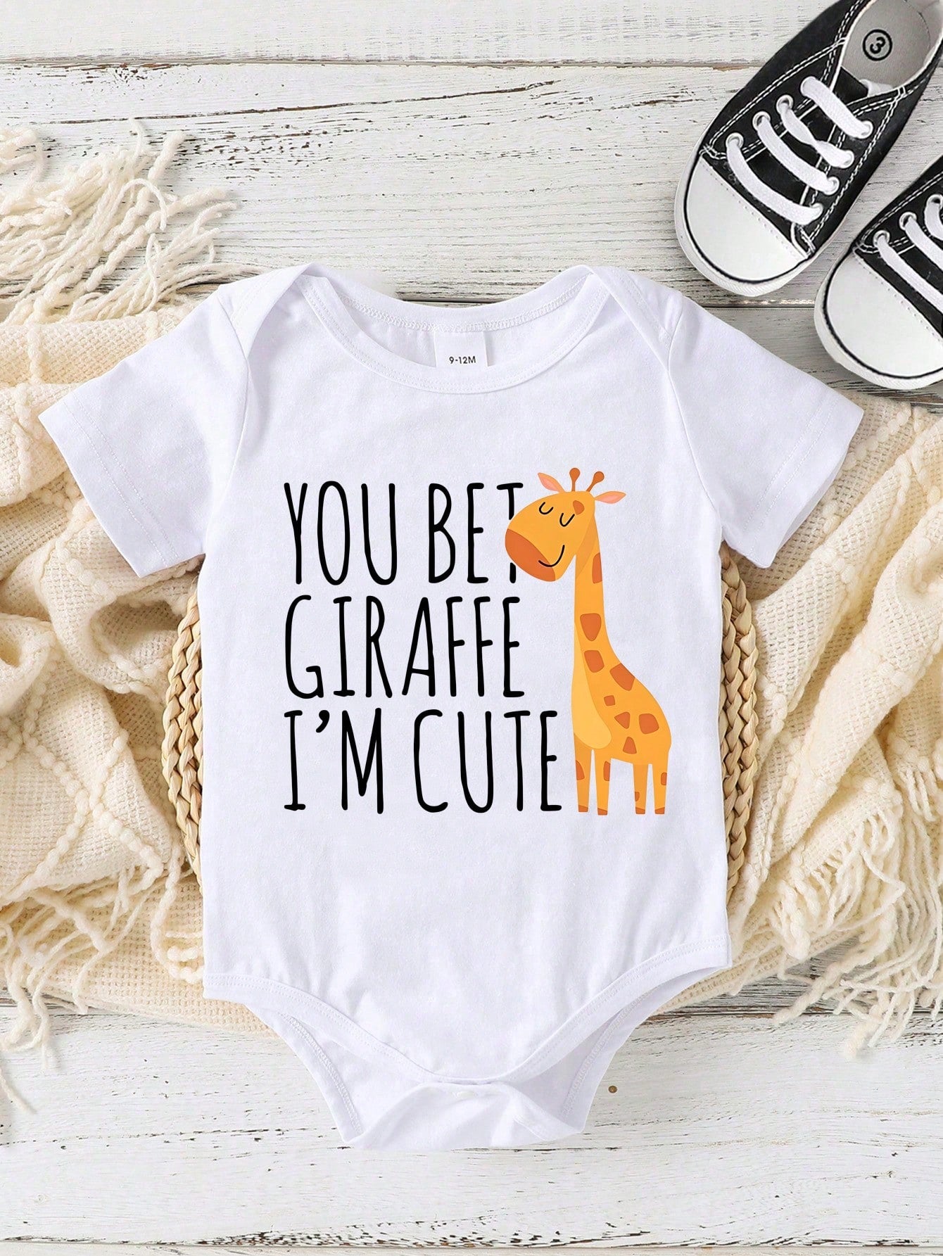 Playful Pals Baby Boy Casual Cute Minimalist Cartoon Giraffe & Slogan Print Short Sleeve Bodysuit, Summer Novelty Print Bodysuit