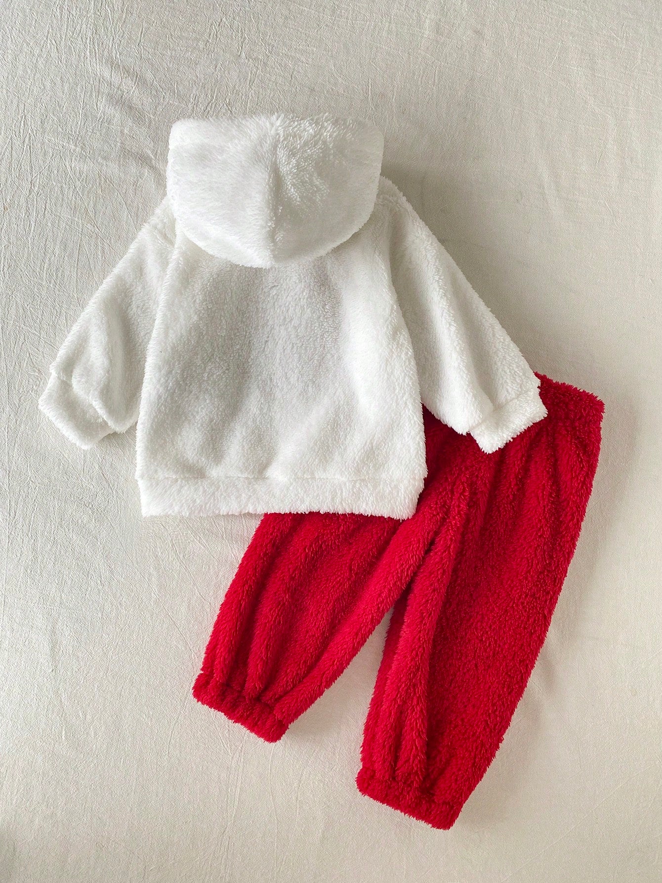 Playful Pals Baby Girl Autumn/Winter Thick Cherry Embroidered Fleece Hooded Sweatshirt And Sweatpants Set, Suitable For Daily Casual Wear