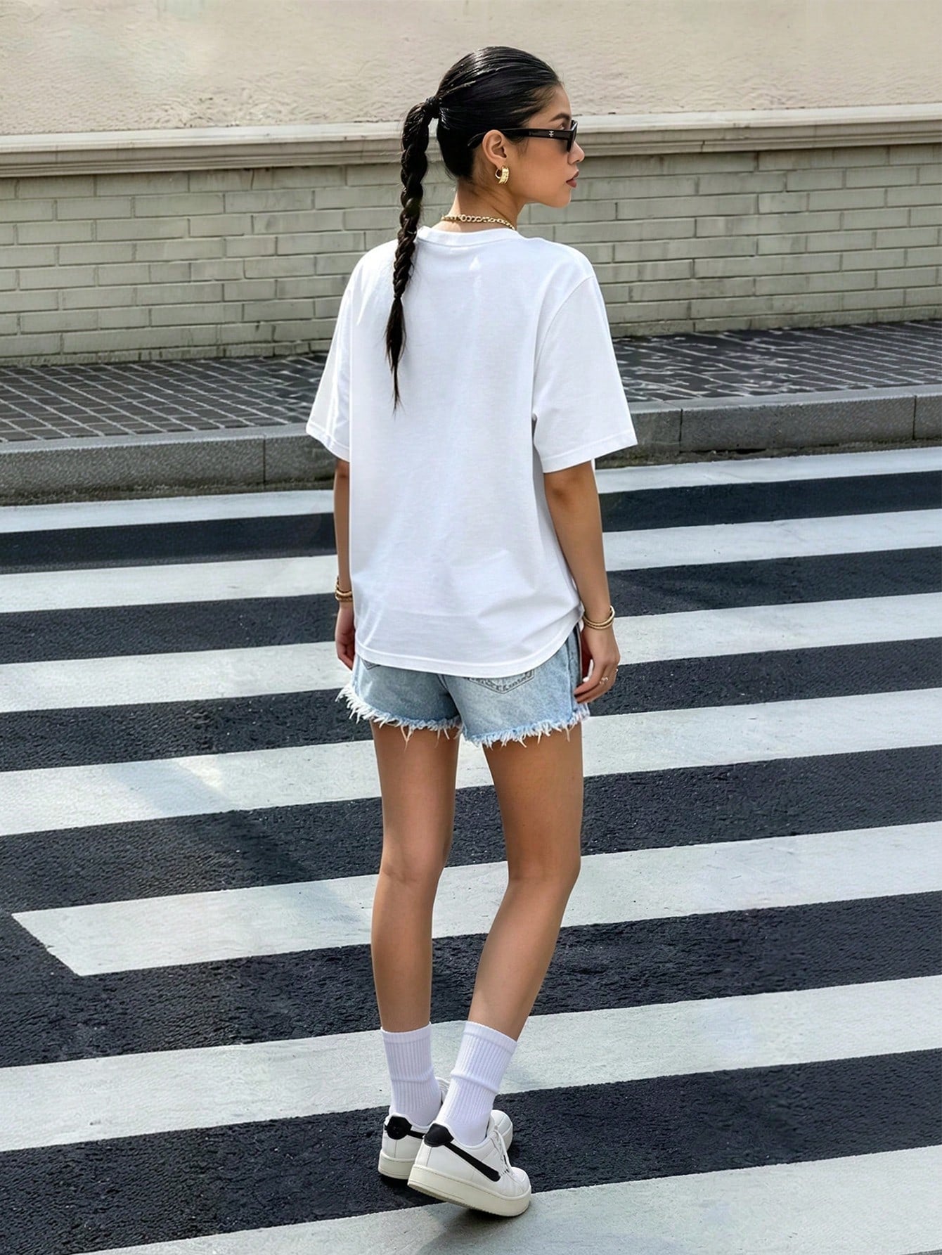 Plus Size Round Neck Short Sleeve T-Shirt, Made Of Highly Elastic Fabric, Printed With Colorful Fish Pattern Casual White Summer