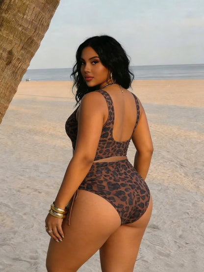 Plus Size Sexy Leopard Print Sleeveless Round Neck Elastic Knit Bikini Swimsuit Vacation Beach Summer