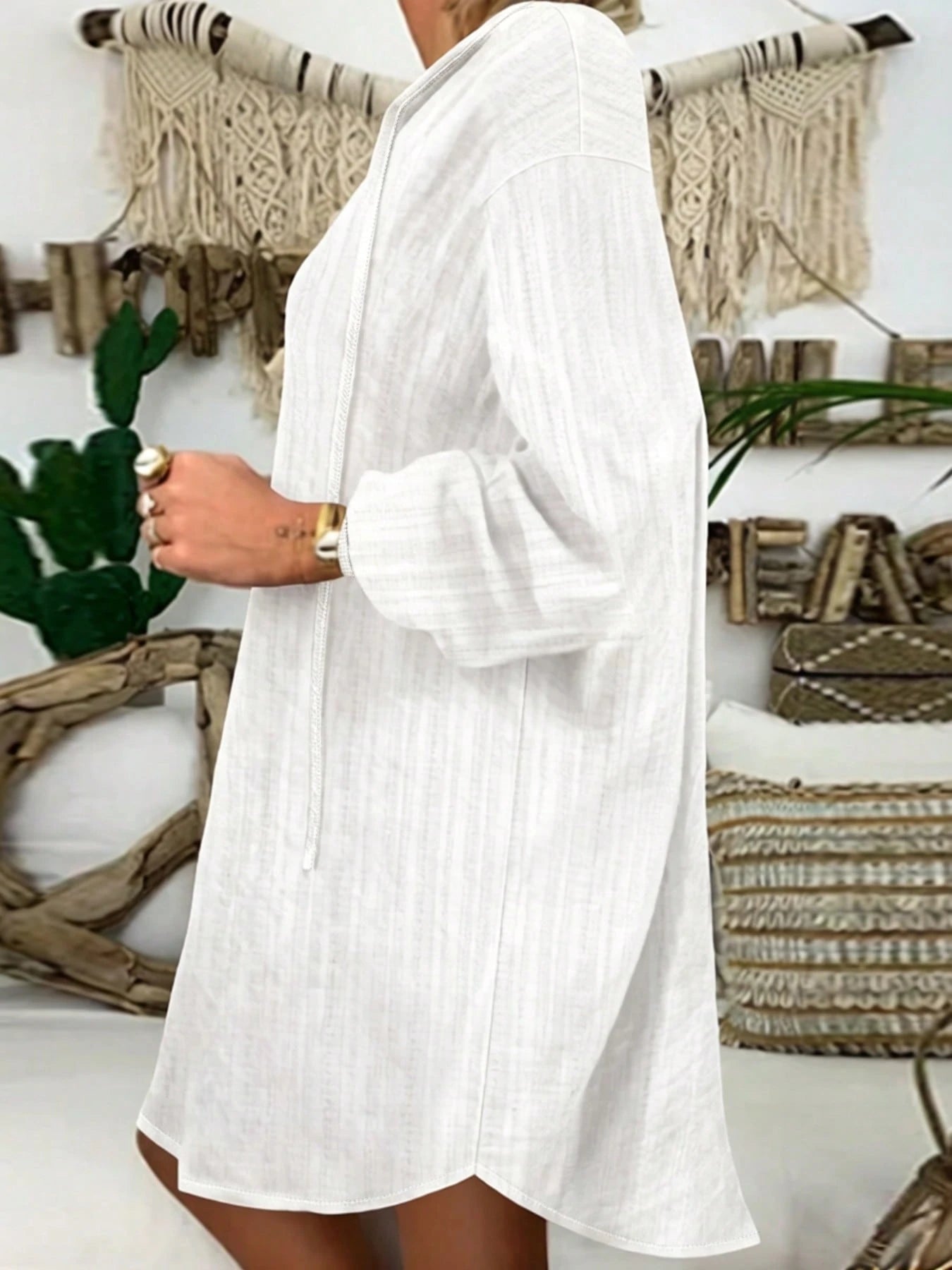 Plus Size Women's Bohemian Style Vacation Loose V-Neck Top, Lightweight Faux Linen Texture Summer Country Style Beach White
