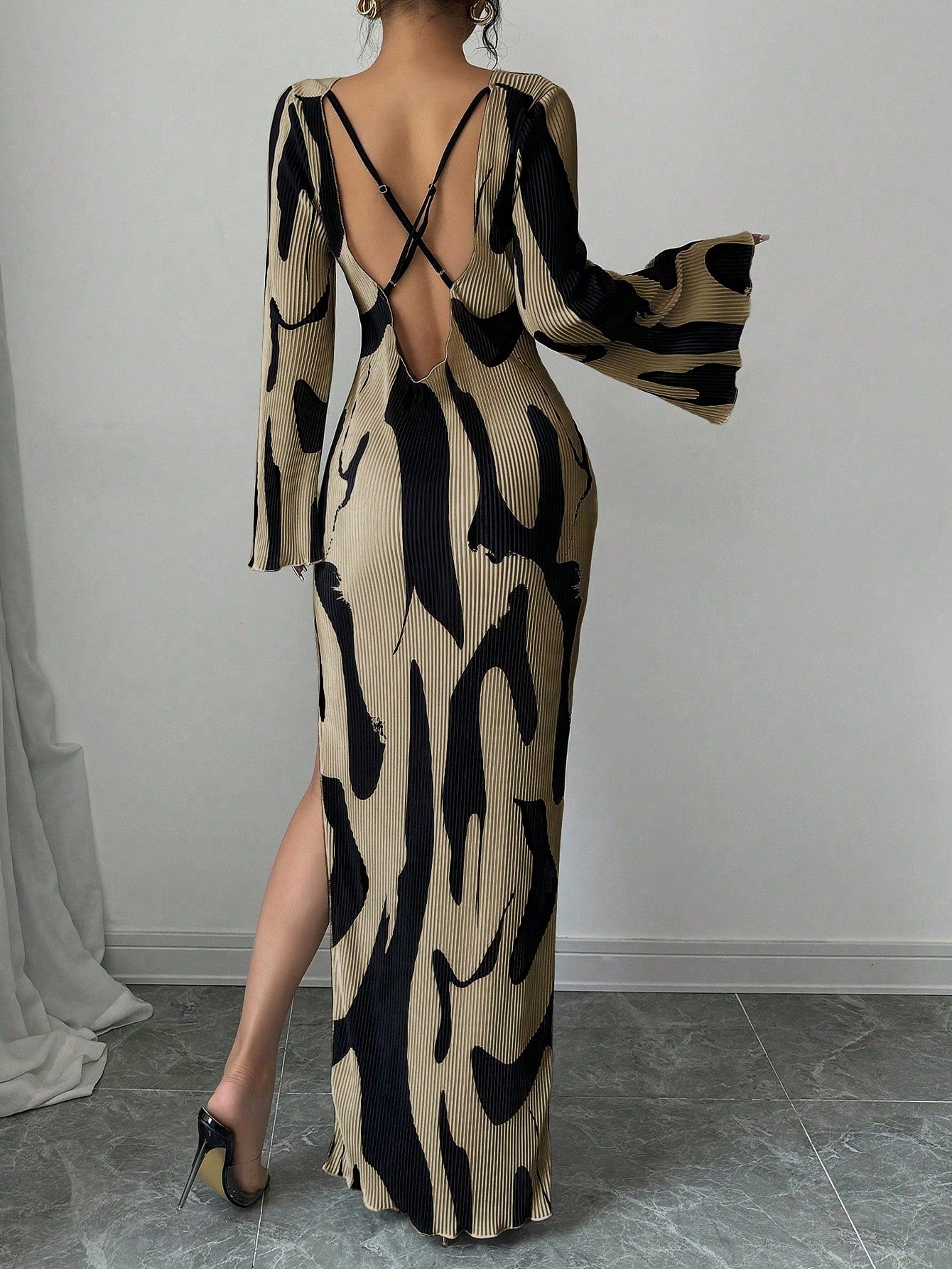 Raffinéa Women's Pattern Print Backless Cross Design Side Slit Dress, Fashionable And Elegant Fall Cloth For Women