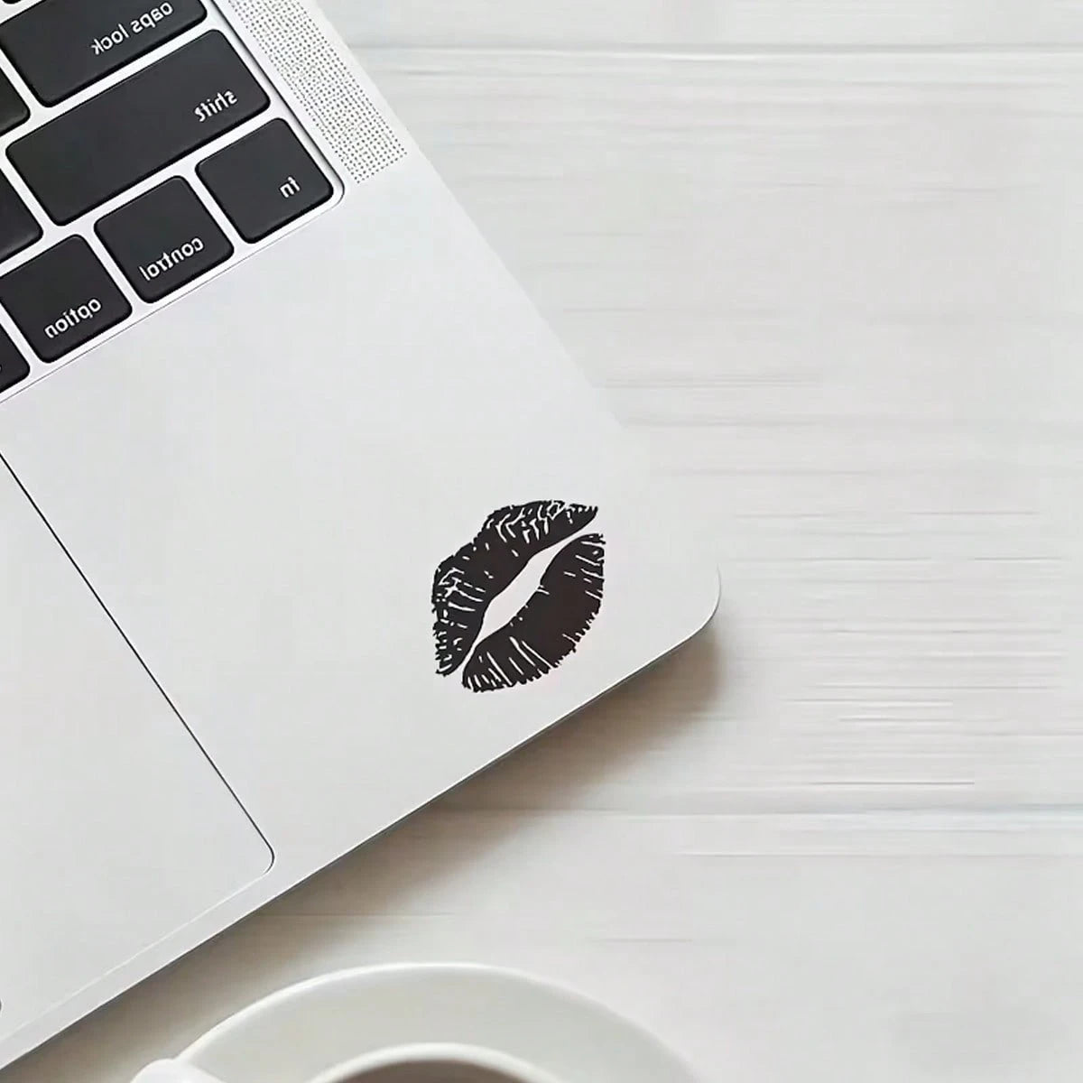Red Lip Gloss Fantasy Cartoon Theme Self-Adhesive Mirror Stickers, Glossy Asymmetrical Shape, Suitable For Car, Motorcycle, Laptop And Glass Surface Decoration