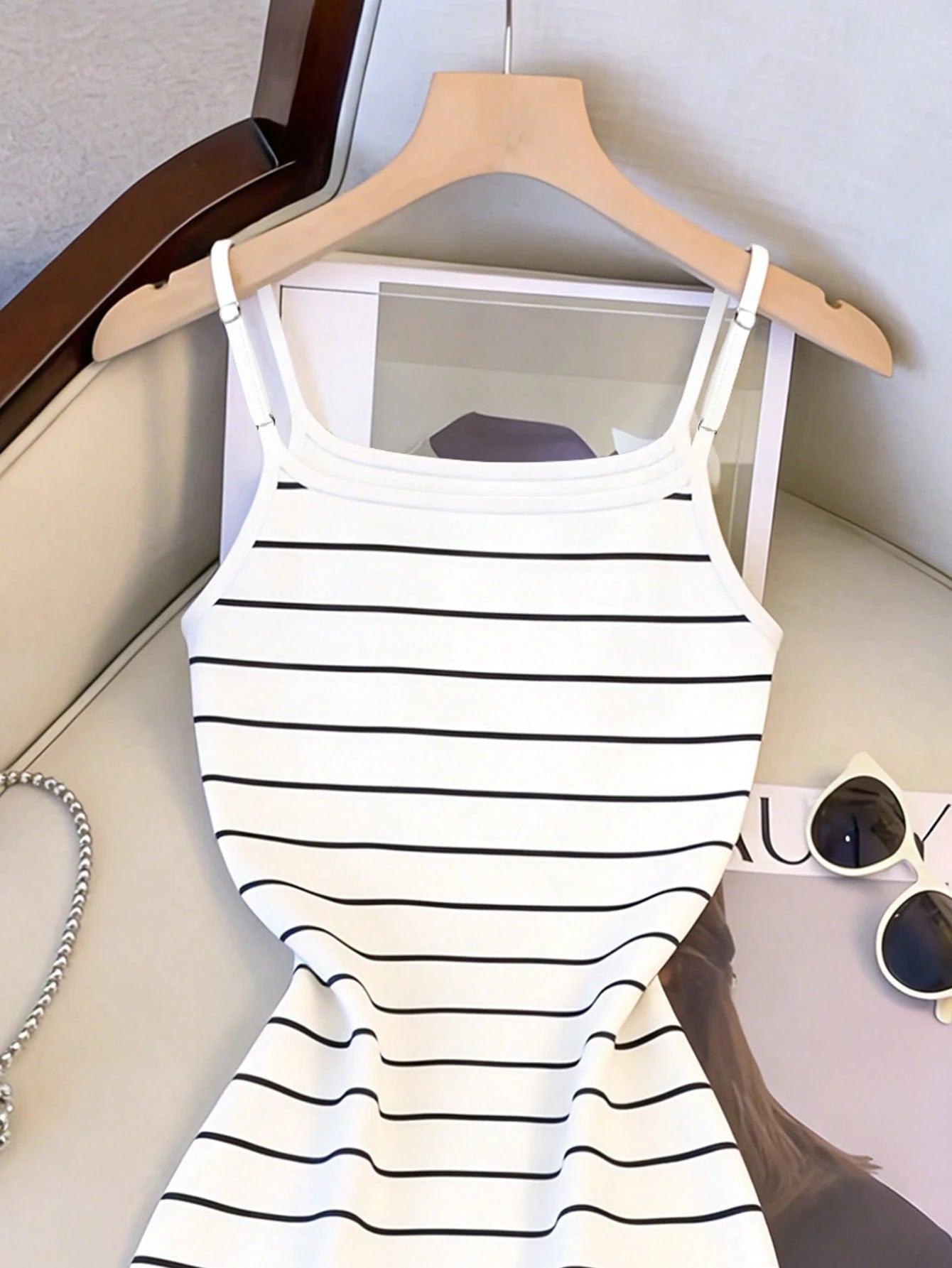 Resyla Hot New Style, Gentle Style Spaghetti Strap Striped Suspender Skirt, Slimming Version, Versatile For Daily Commuting And Dating In Spring And Summer