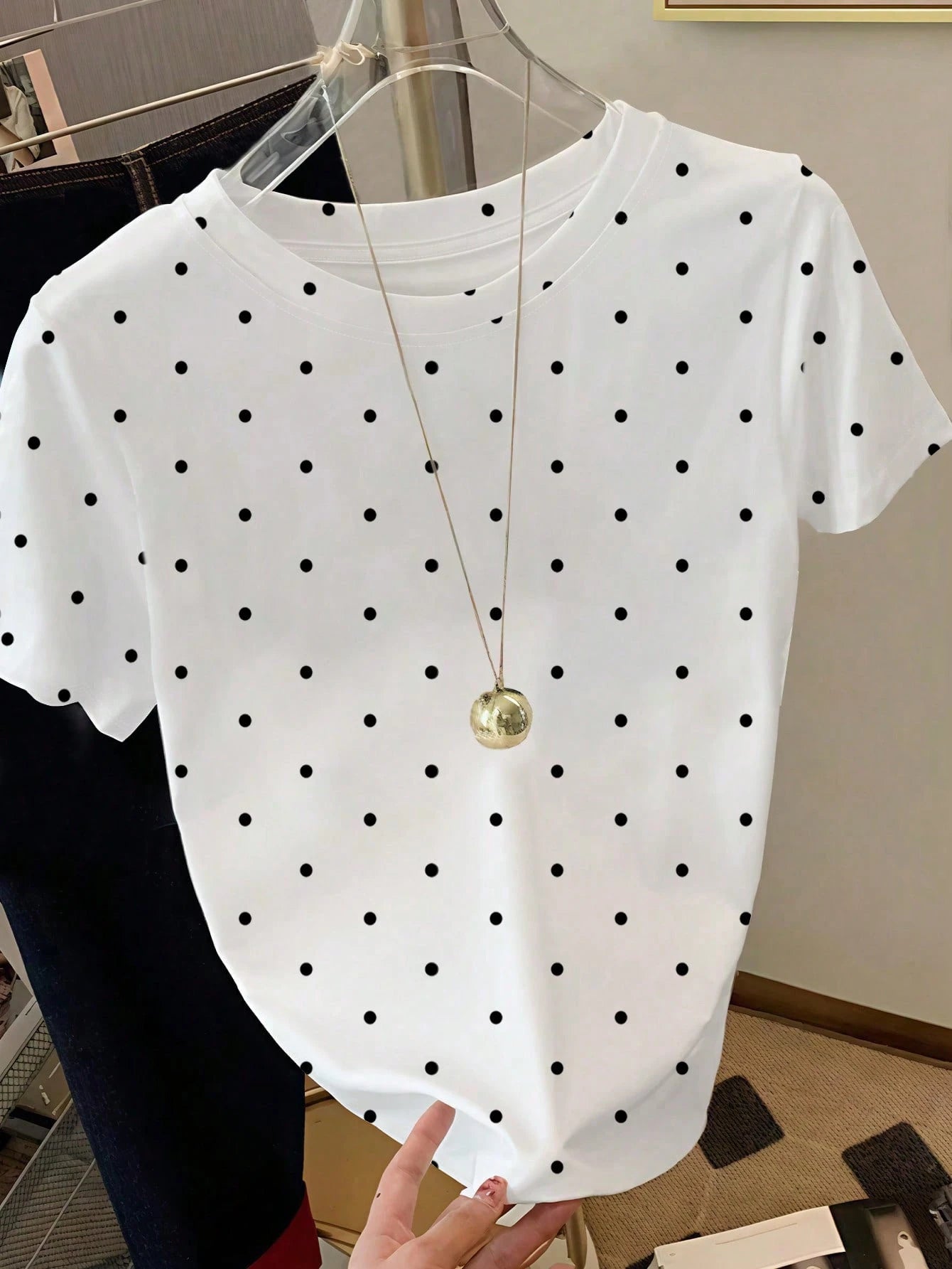 Resyla Women White And Blue Floral Summer Short-Sleeve T-Shirt,Casual Vacation Watercolor Print Round-Neck Loose Top,Artistic Basic Shirt,Mother's Day Gift
