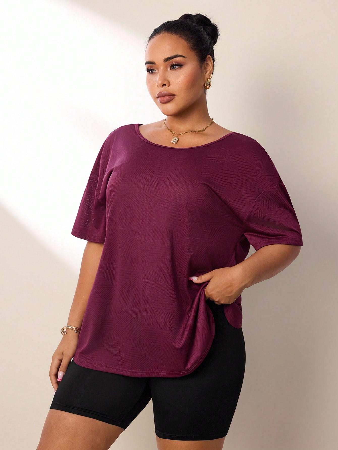 Rhythm Era Plus Size Women's Solid Color Simple Daily Short Sleeve T-Shirt, With Middle Back Opening Design Gym Shirts
