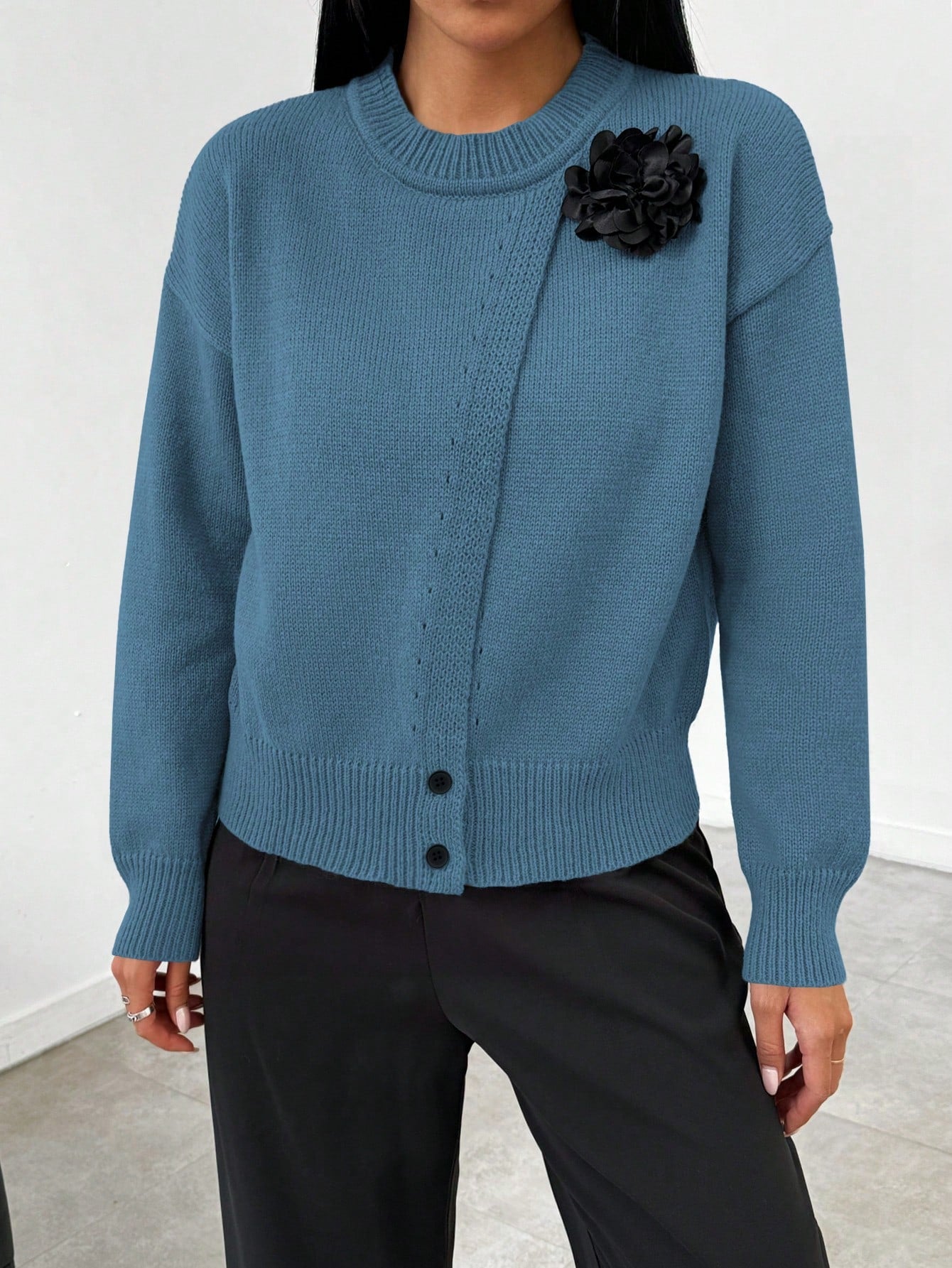 Roamenne Roamenne 1pc Women Casual Floral 3D Decor Split Side Pullover Sweater, Autumn/Winter, Long Sleeve Top Knit Pullover Fall