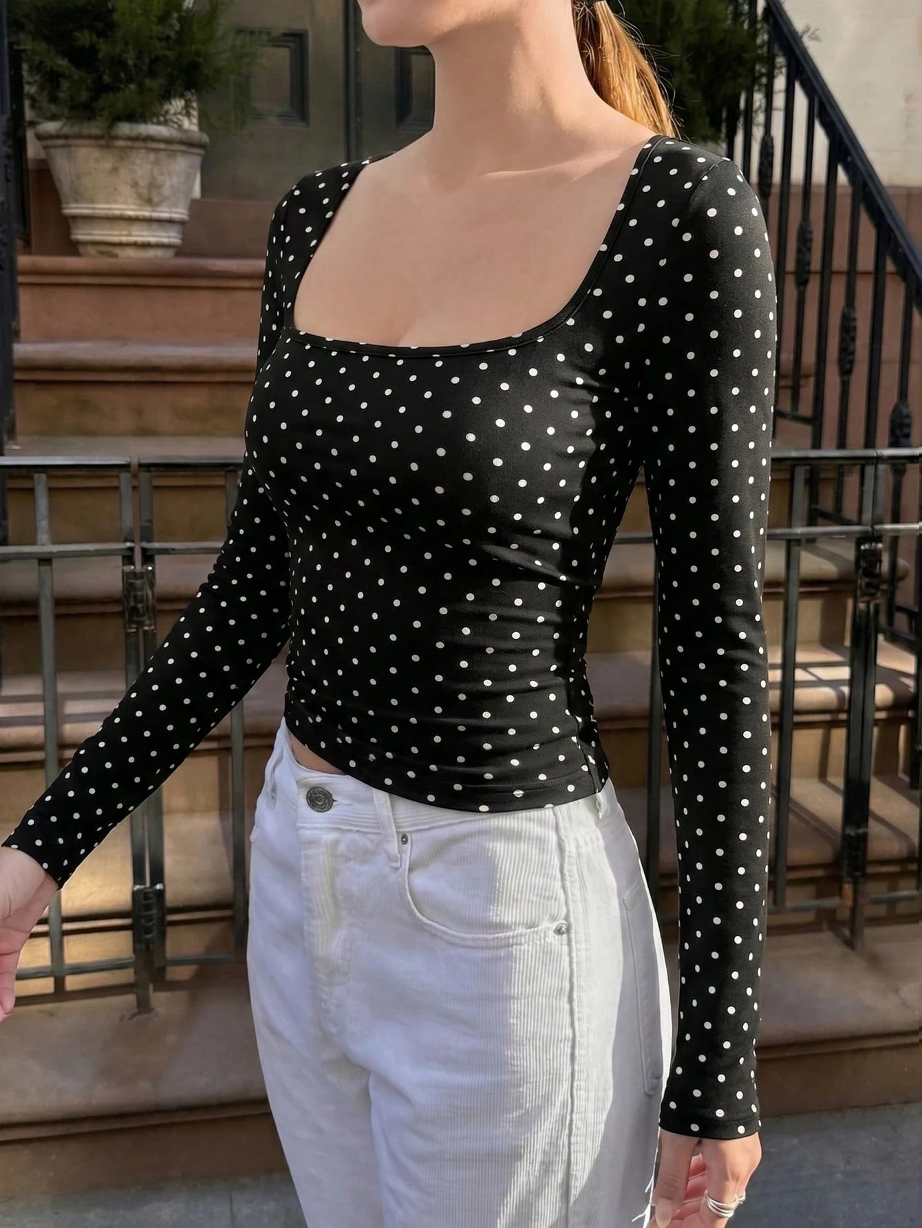 SCARLUX Autumn Y2K Black Polka Dot Square Neck Slim Fit Long Sleeve T-Shirt, Basic Style, Suitable For Back To School, Business And Casual Wear
