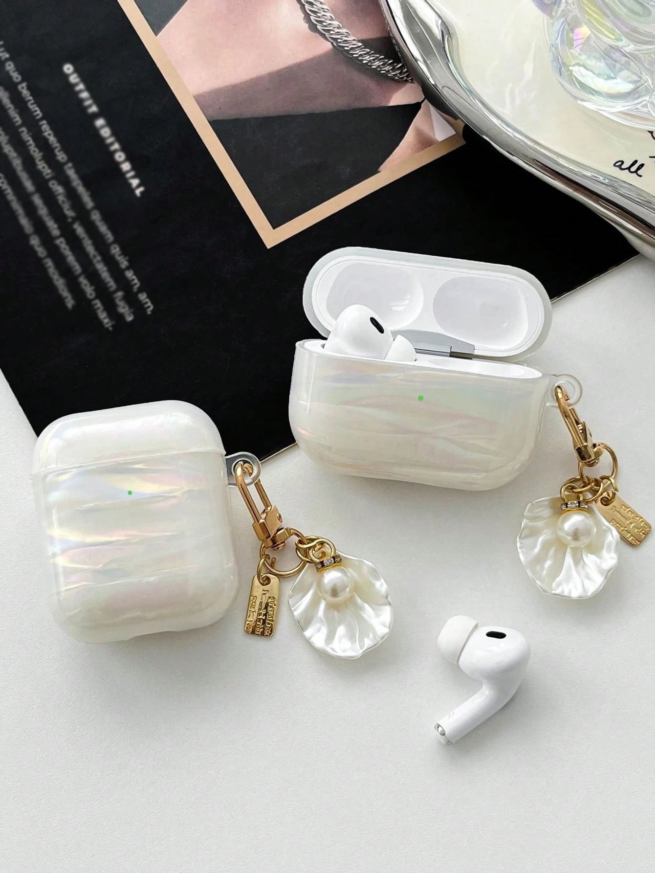 Shockproof Iridescent Mother-Of-Faux Pearl 1pc Colorful Shell Pattern + Faux Pearl Hanging Chain IMD Shockproof Earphone Case Compatible With Apple 2/3/4/Pro/Pro 2/Pro 3 Earphone Case Gift Party