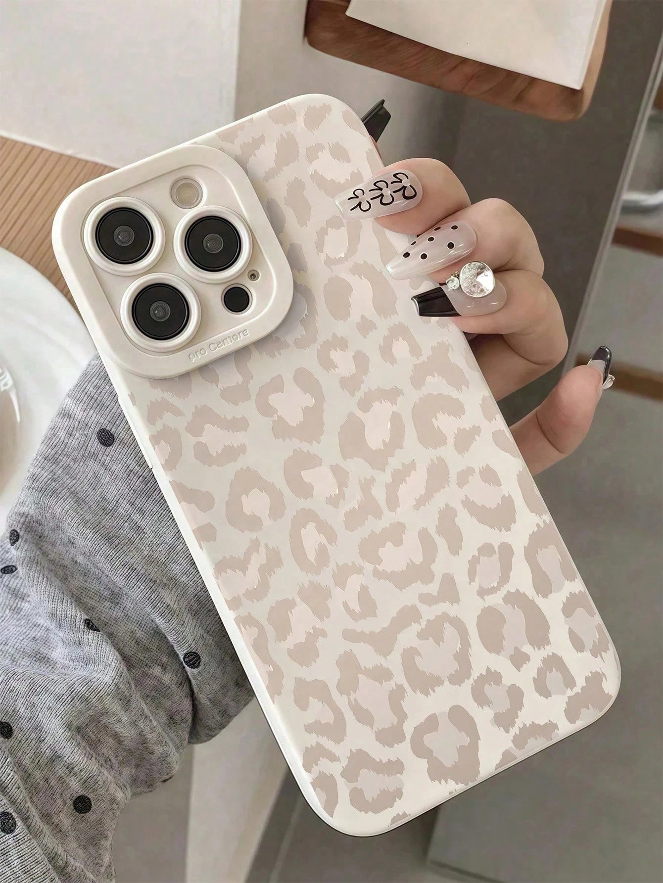 Shockproof Leopard Pattern Leopard Print 1pc Fashionable Full Coverage Anti-Slip Soft Phone Case Compatible With IPhone 11, 12, XR, 13, 13 Pro, 13 Pro Max, 14, 14 Pro, 14 Pro Max, 15, 15 Pro, 15 Plus