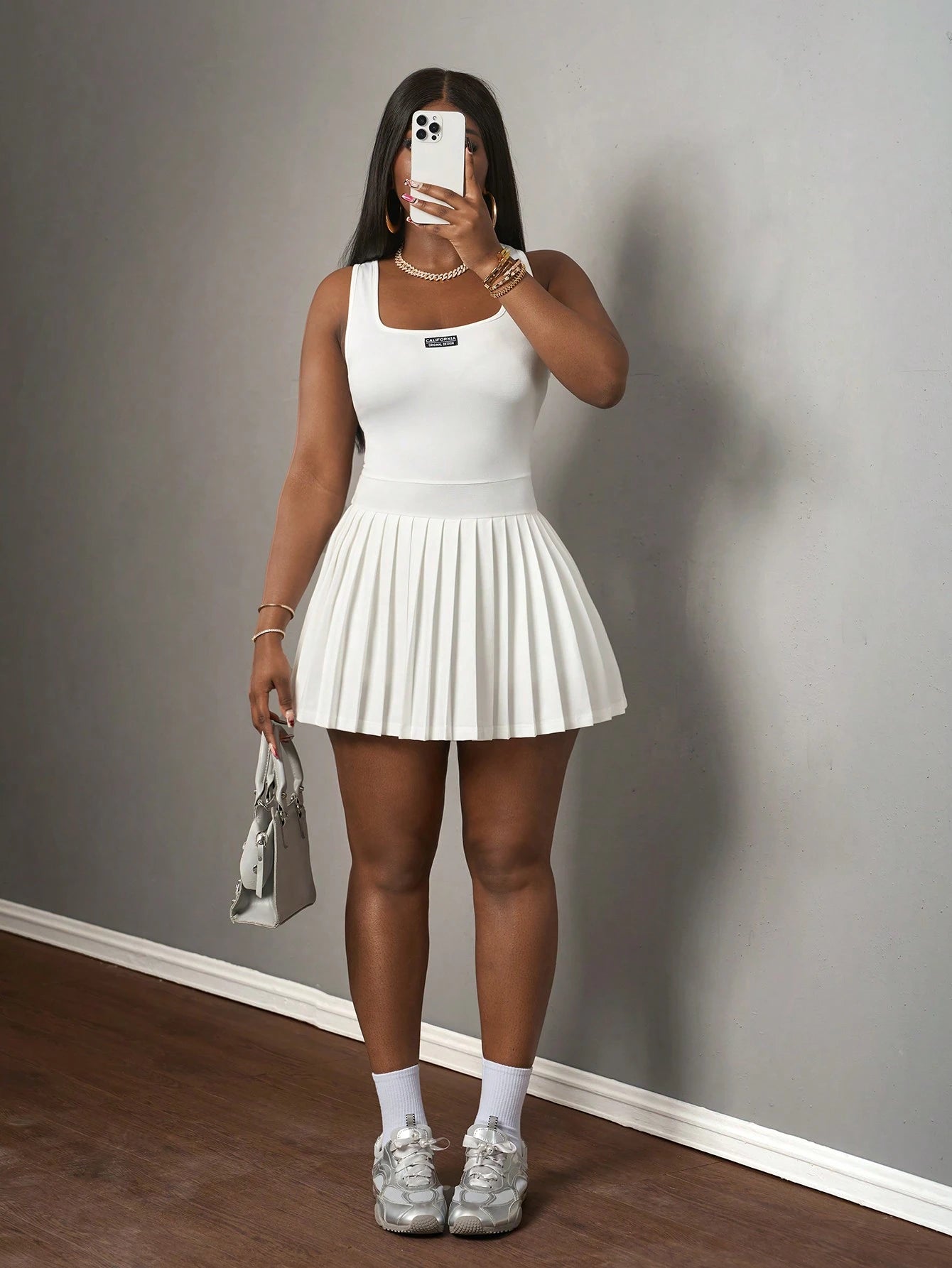 Slaydiva Women's White Summer Casual Active Back-To-School Knitted Mini Dress U-Neck Racer Vest Basic Pleated Skirt Culottes With Shorts Label Tennis