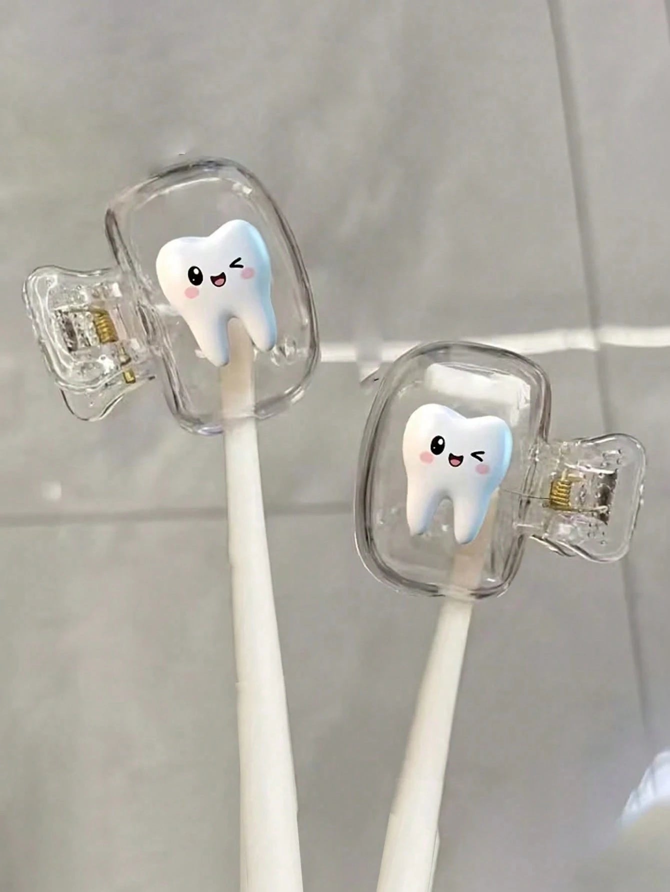 Smiling Face Toothprint Pattern Portable Toothbrush Clip Set, Suitable For Home And Travel Use, Cute Toothbrush Clip Storage Clip, Suitable For School, Home And Travel, Best Gift For Family And Friend
