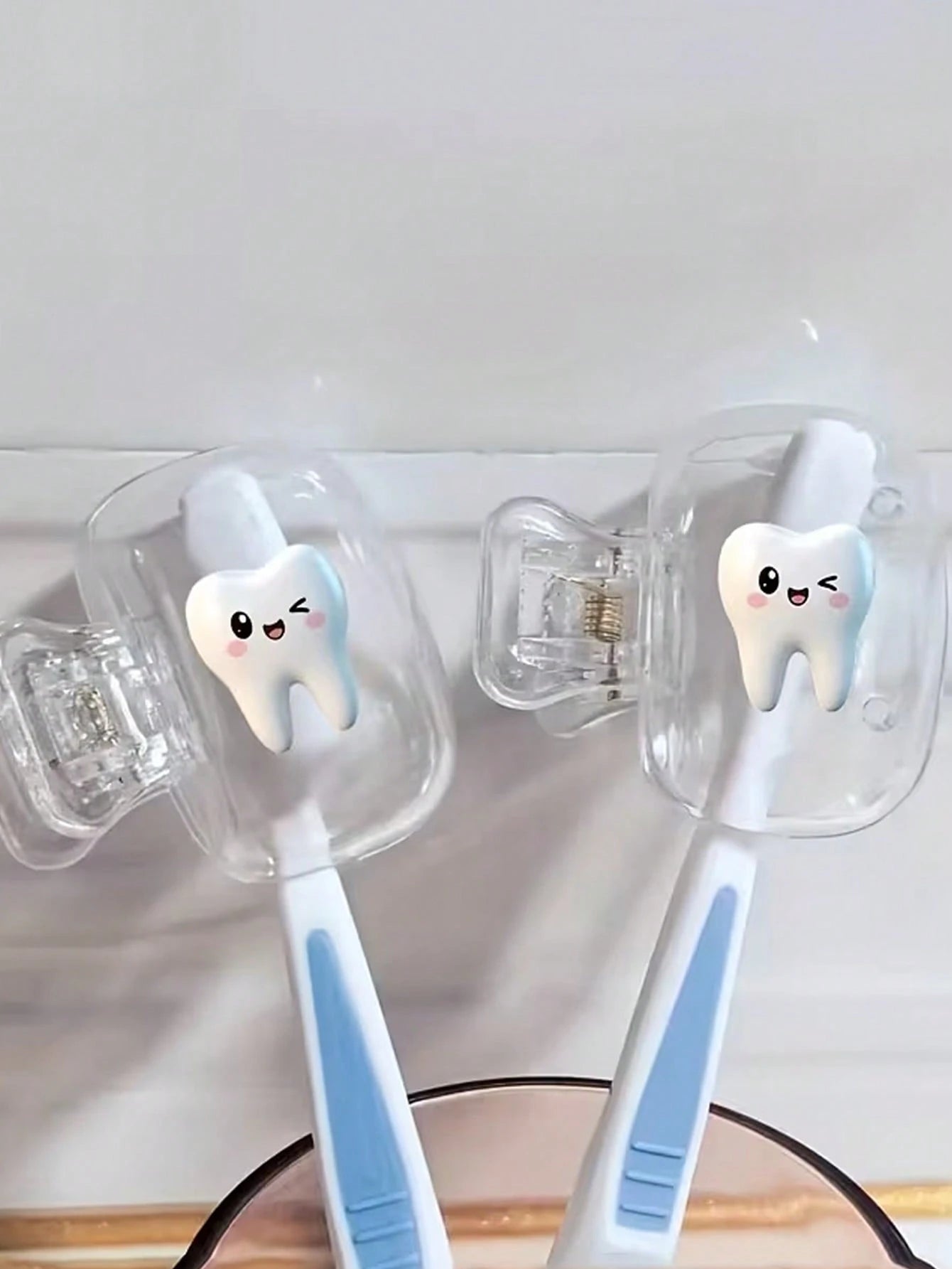 Smiling Face Toothprint Pattern Portable Toothbrush Clip Set, Suitable For Home And Travel Use, Cute Toothbrush Clip Storage Clip, Suitable For School, Home And Travel, Best Gift For Family And Friend