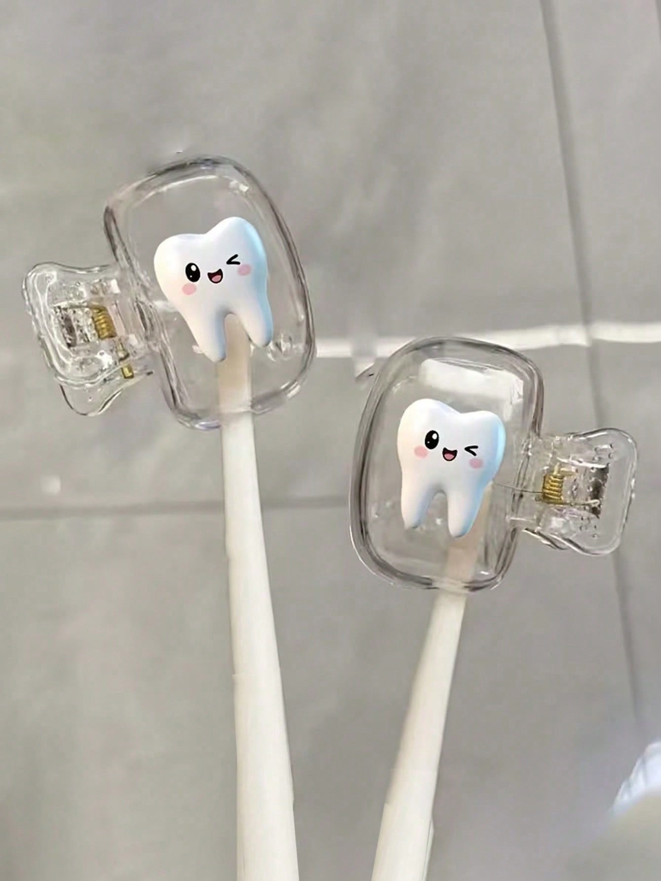 Smiling Face Toothprint Pattern Portable Toothbrush Clip Set, Suitable For Home And Travel Use, Cute Toothbrush Clip Storage Clip, Suitable For School, Home And Travel, Best Gift For Family And Friend