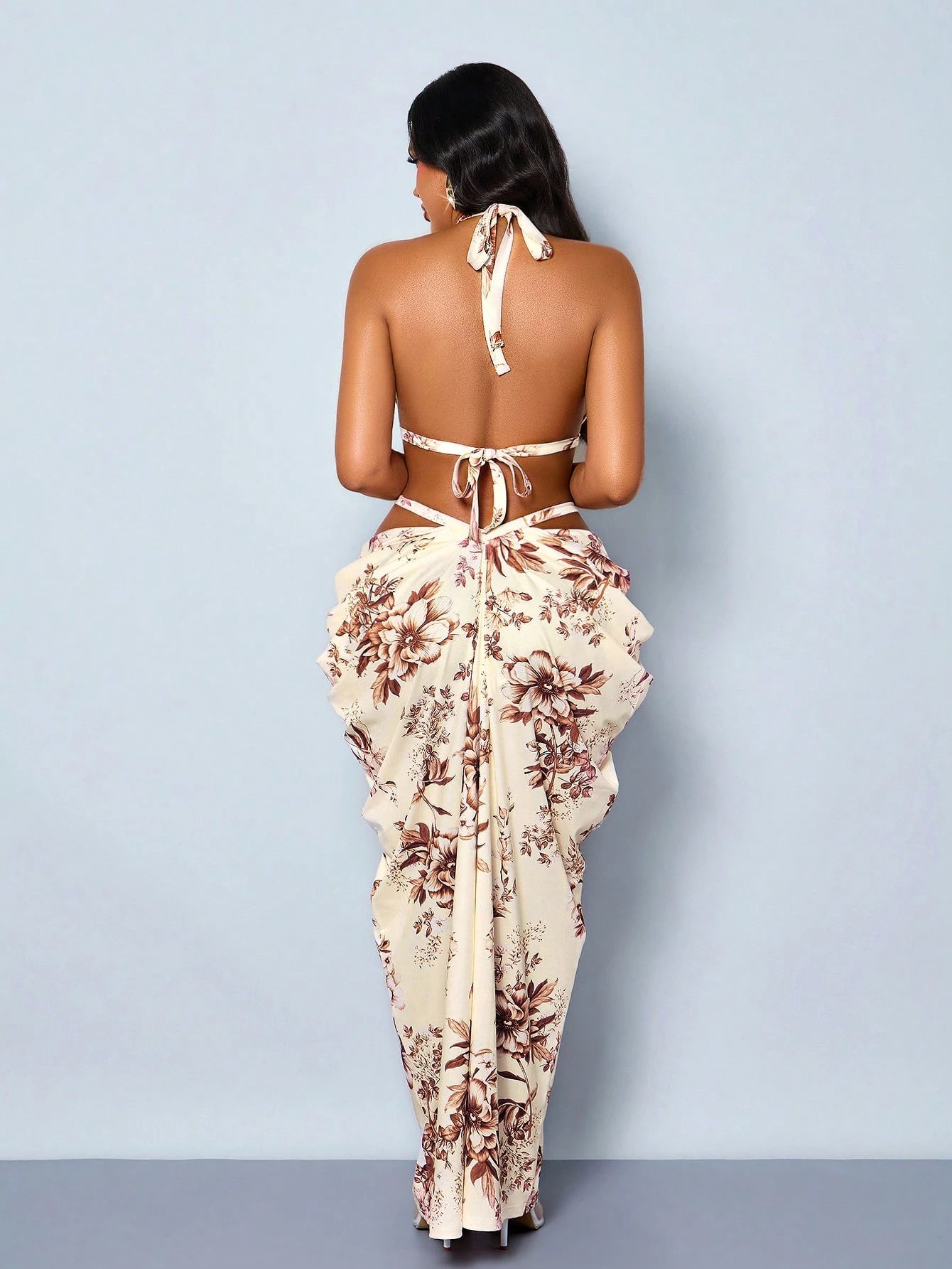 SOLERSUN Women's Elegant Floral Backless Ruched Bodycon Maxi Dress, Halter Neck Backless Cutout Boho Y2K Cocktail Party Gown For Vacation Beach