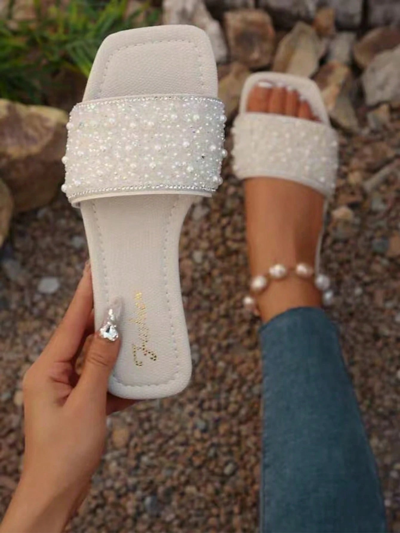 Solid Color Rhinestone Slide Sandals, Comfortable Flat Non-Slip Open-Toe Slippers, European And American Style,Summer Shoes