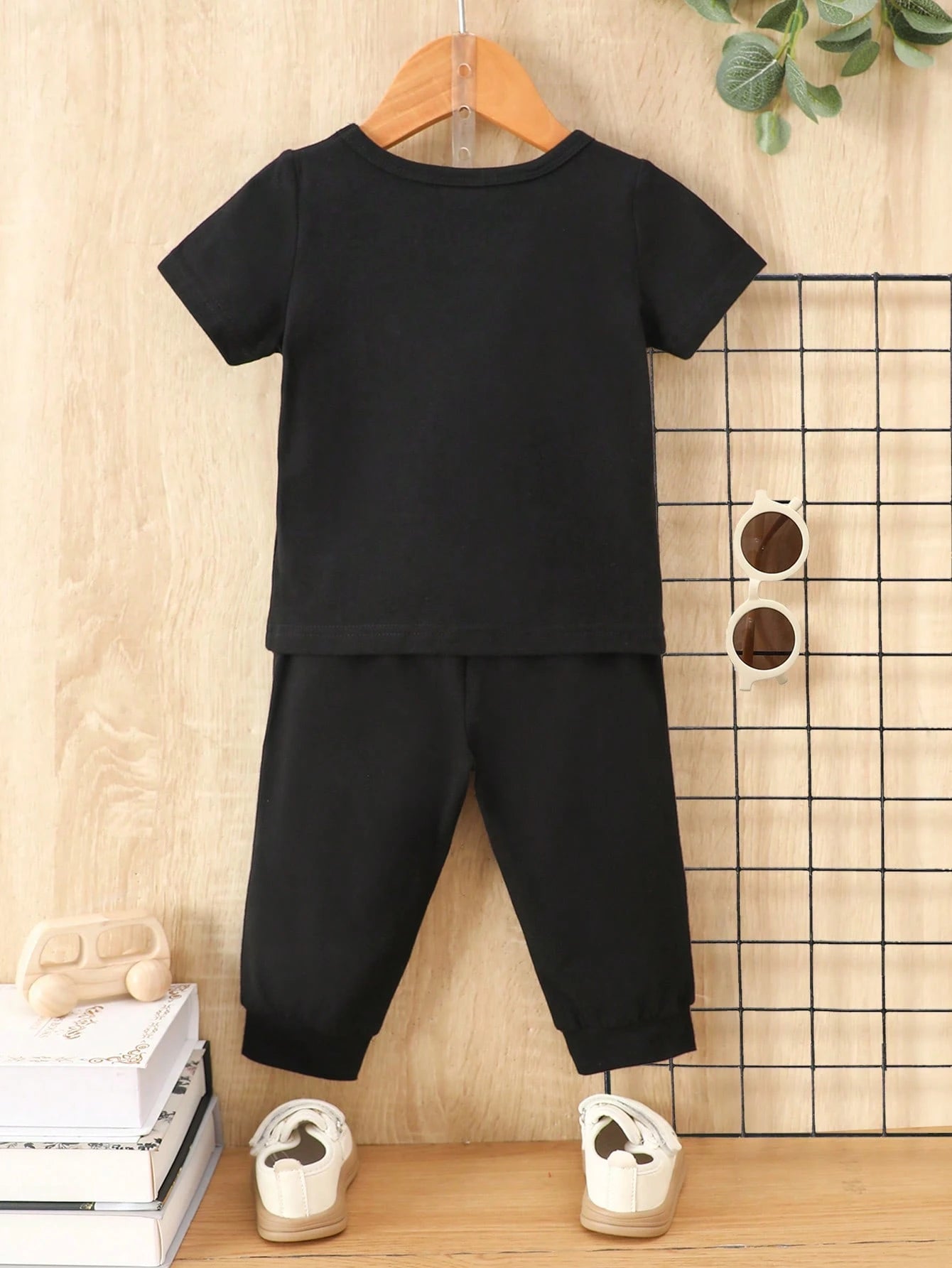 Souflis Souflis 2pcs/Set Baby Boys Navy Blue Outfit,Summer Street Life Casual Graphic Street Fashion City Break Number 67 Letter Print T-Shirt&Elastic Cuff Pants