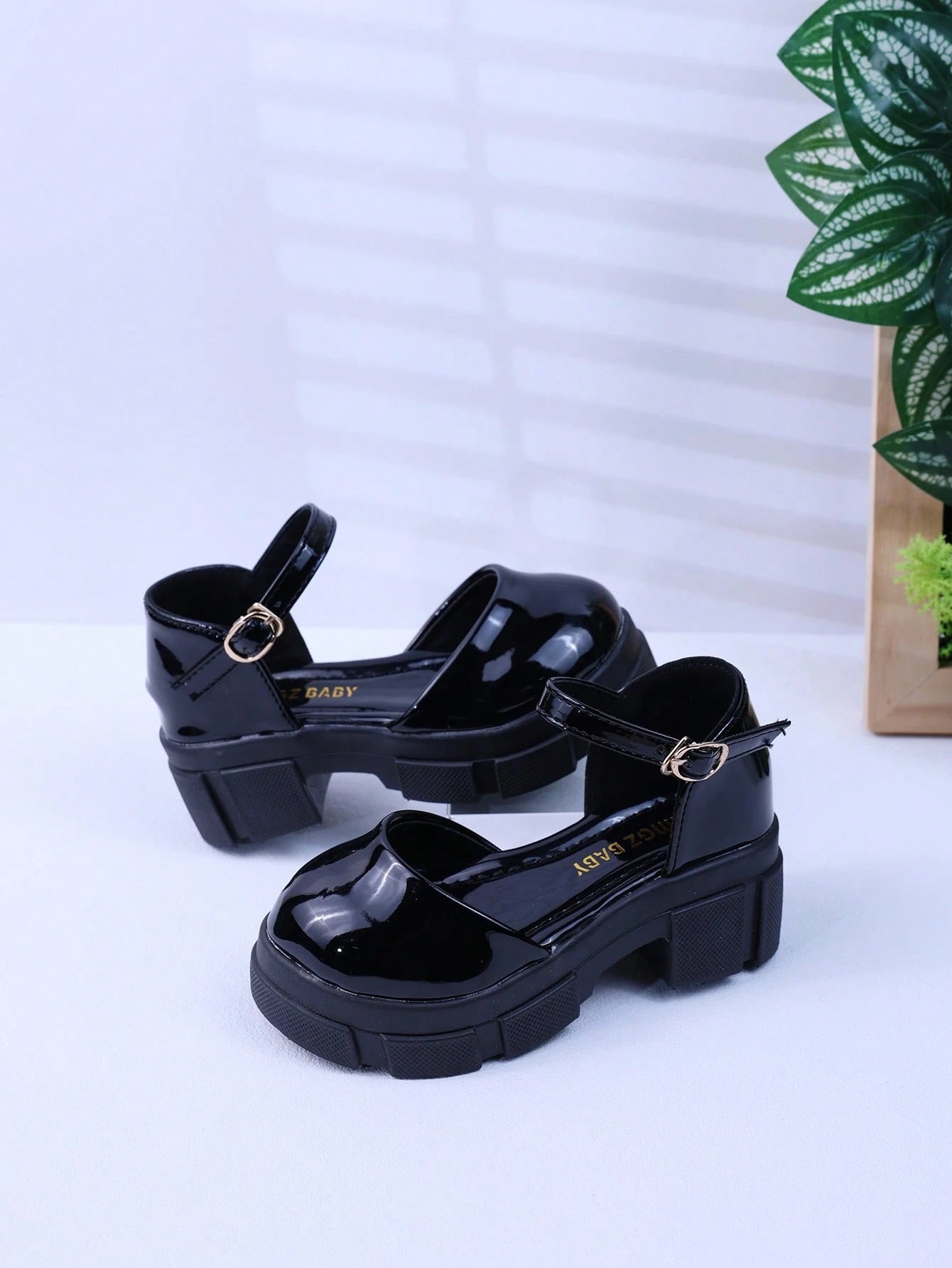 Spring/Summer New Girls' High Heel Shoes, Fashionable Retro Children's Sandals, Closed-Toe Shoes For Big Kids, Thick Sole Little Girls' Shoes, Black British Style Baby Student Shoes