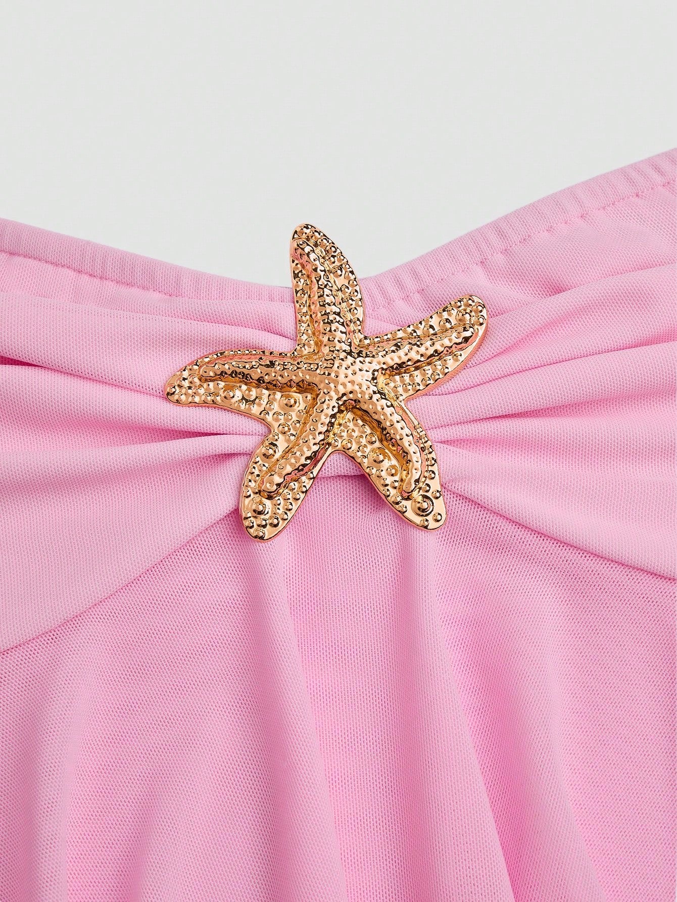 Sweetra Plus Size Women's Pastel Pink Cute Summer Beach Holiday Top, Y2K Double Ruffle Cropped Sheer Design Metal Button Vacation Top