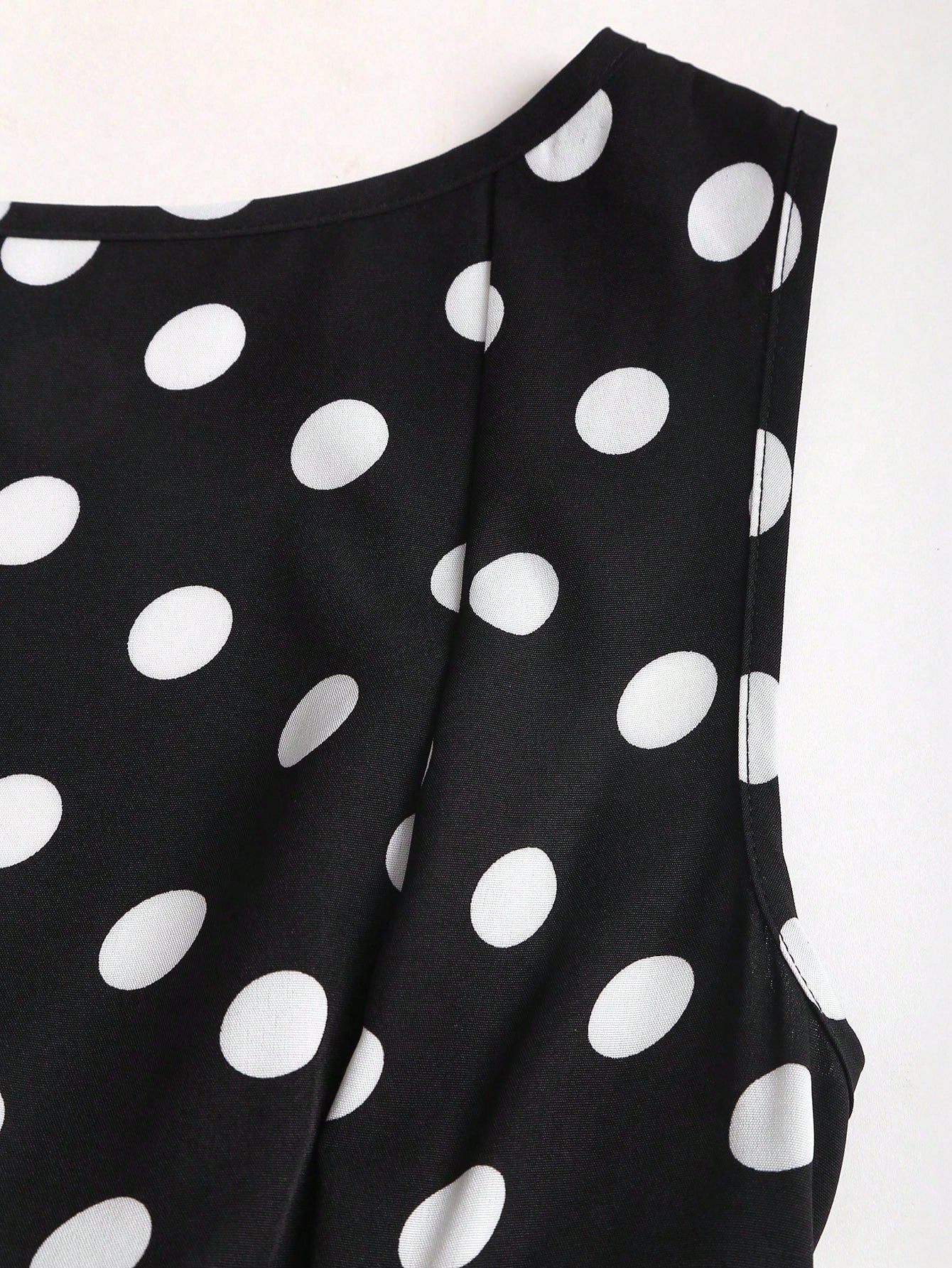 Sweetra Women's Fashionable French Romantic Sweet Polka Dot Sleeveless Boat Neck Sexy Backless Contrast Color Tie Cinched Waist A-Line Casual Dress, Spring/Summer